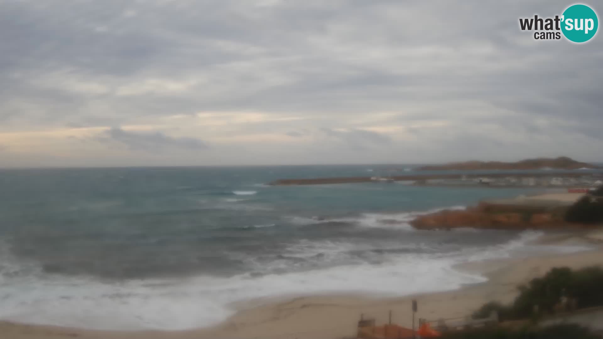 Webcam de la playa de Isola Rossa – Vista en vivo de la maravillosa costa de Cerdeña