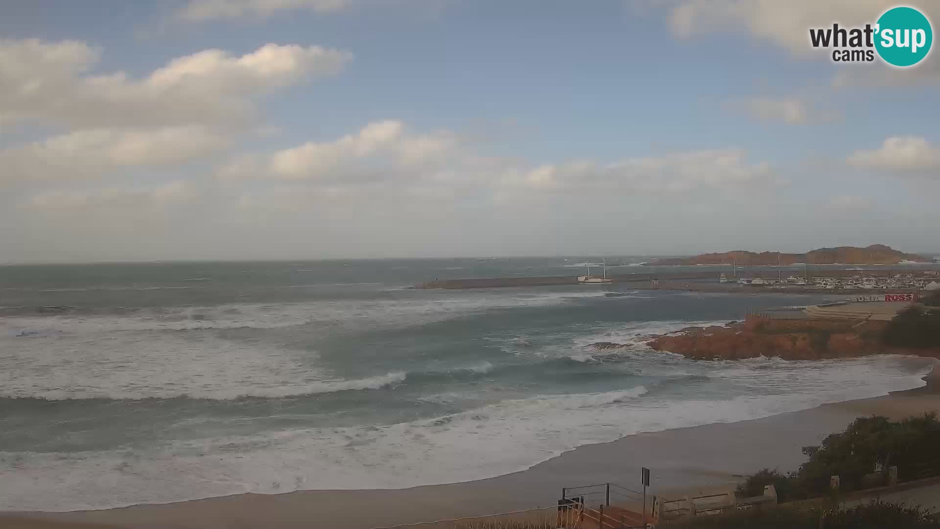 Beach Isola Rossa Webcam – Live View of Sardegna’s Stunning Shoreline