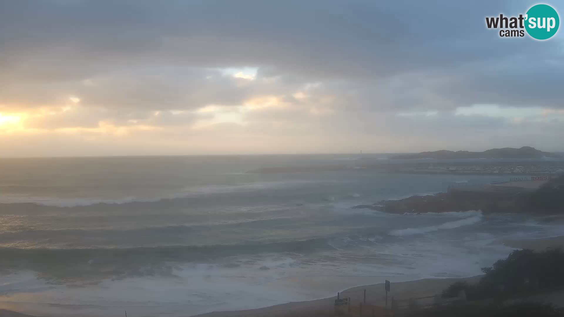 Webcam de la playa de Isola Rossa – Vista en vivo de la maravillosa costa de Cerdeña