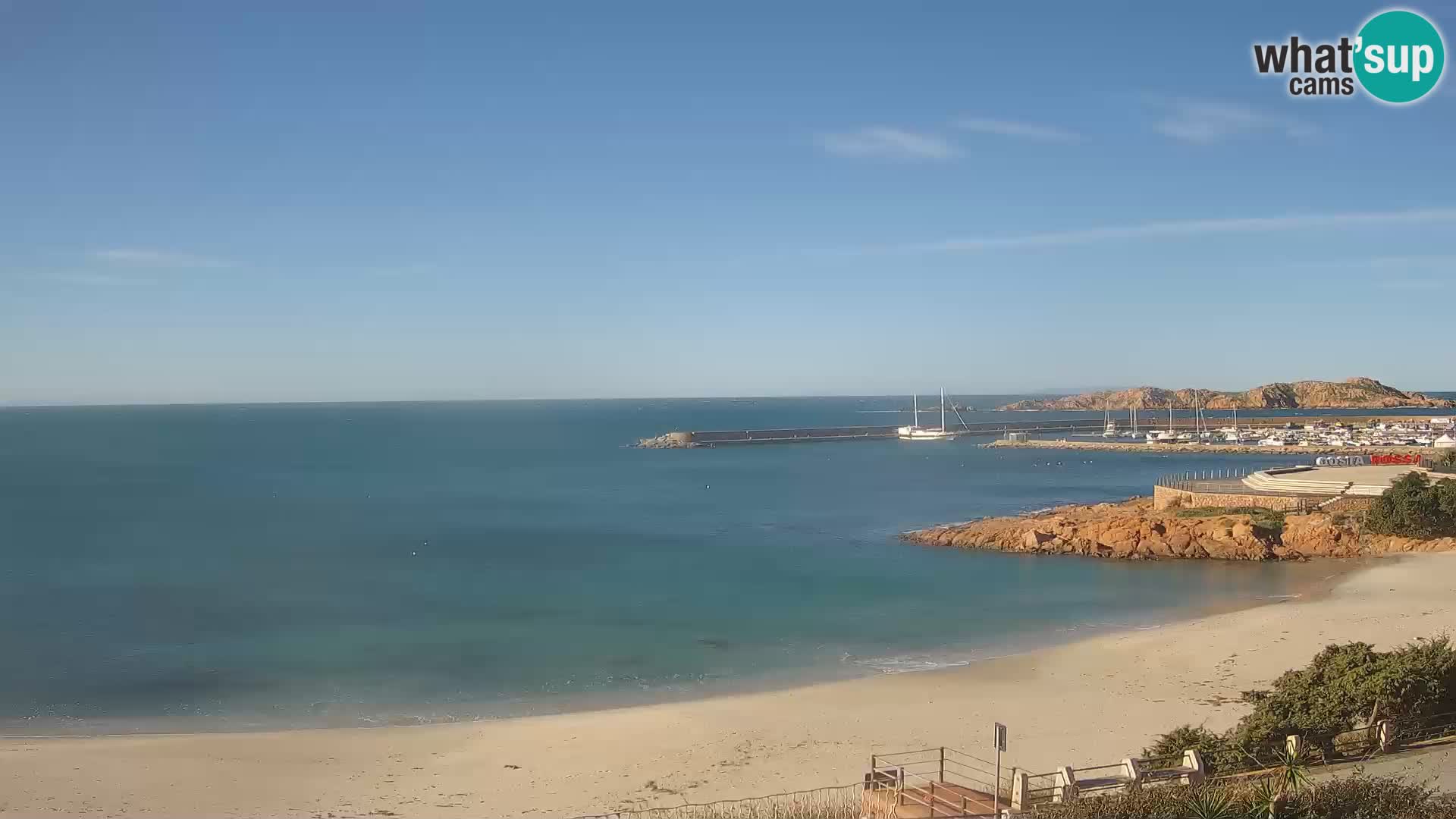 Webcam della spiaggia di Isola Rossa – Vista in diretta della meravigliosa costa della Sardegna