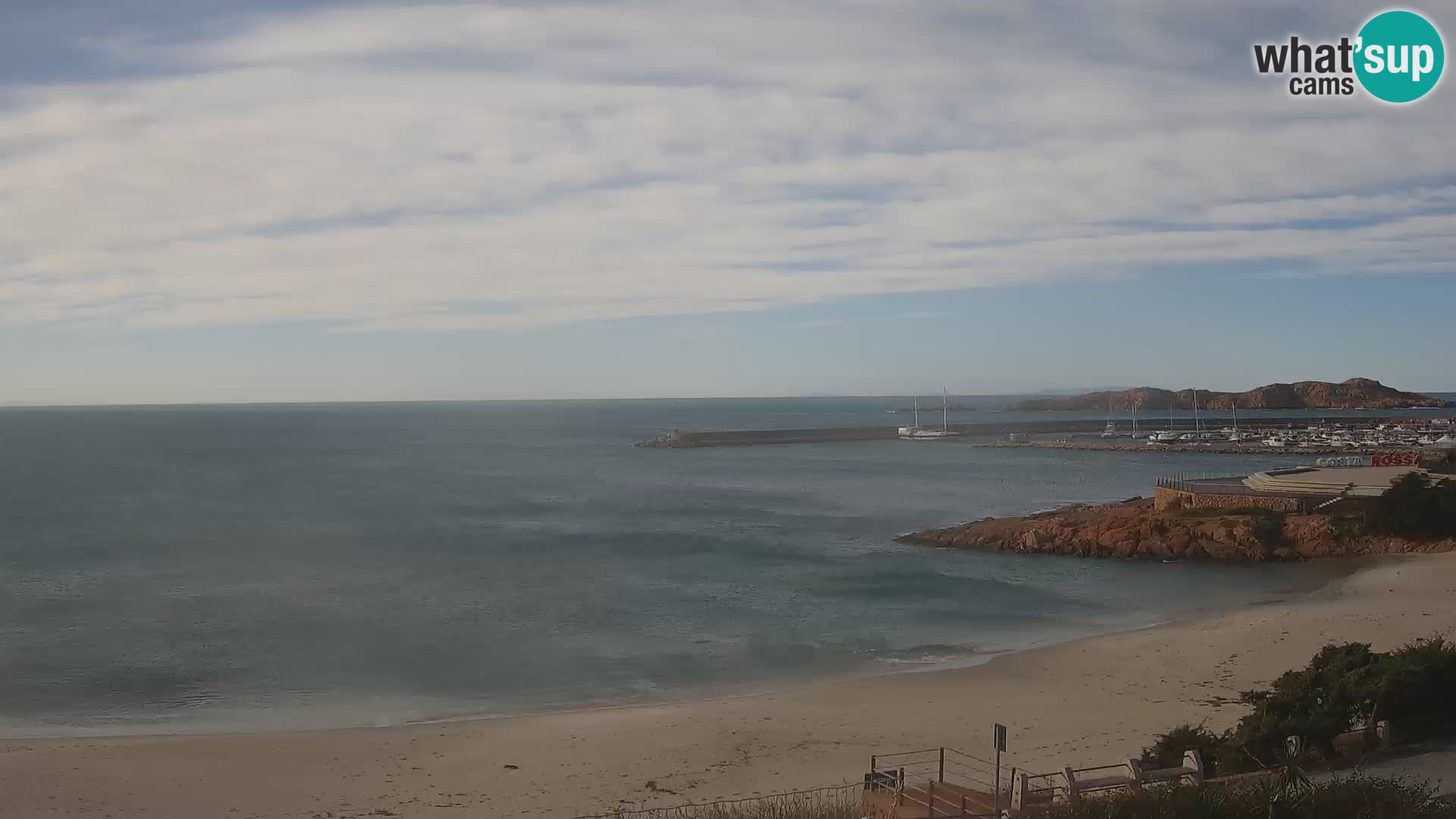 Webcam della spiaggia di Isola Rossa – Vista in diretta della meravigliosa costa della Sardegna