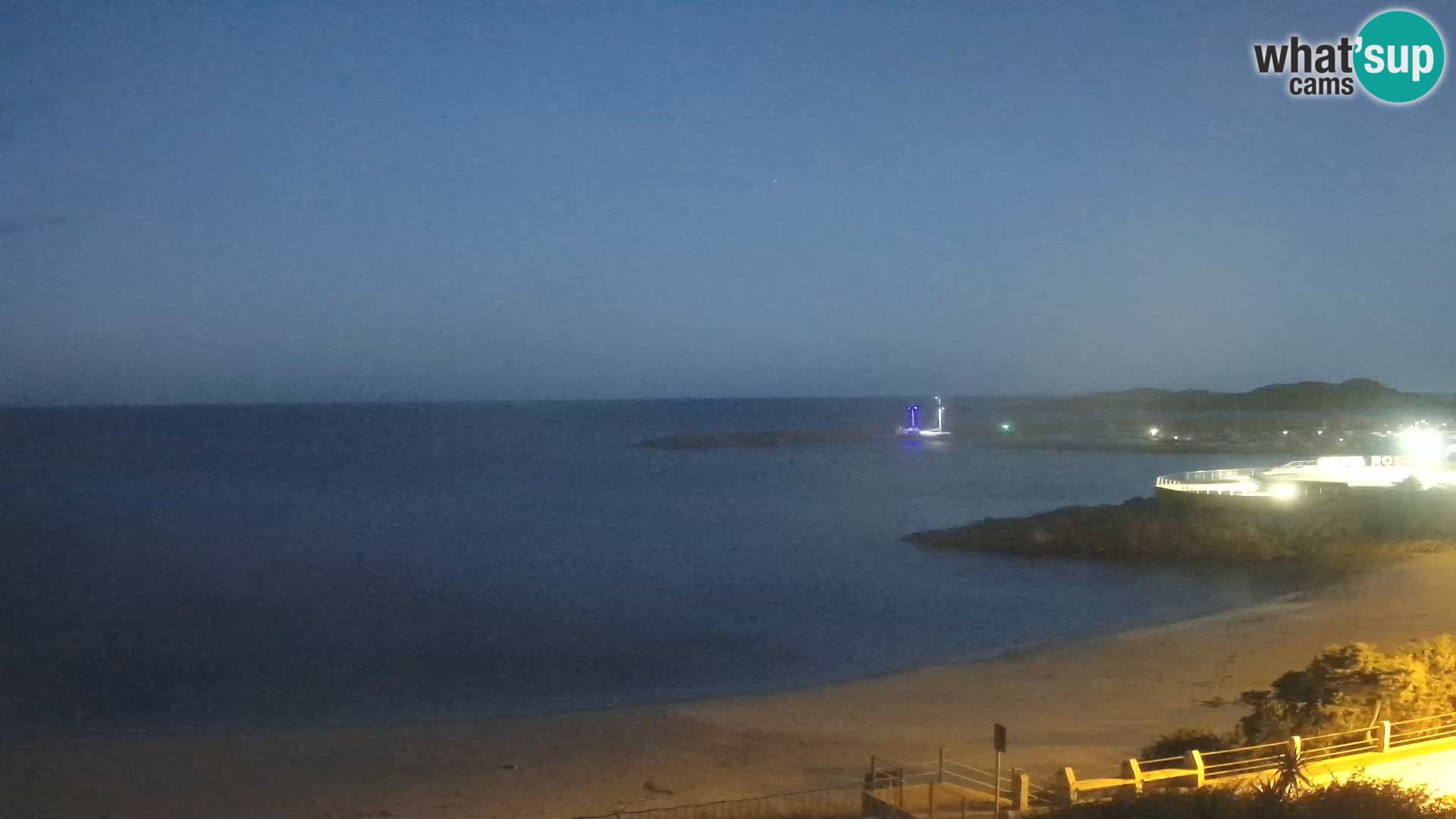 Webcam de la plage d’Isola Rossa – Vue en direct de la magnifique côte de la Sardaigne