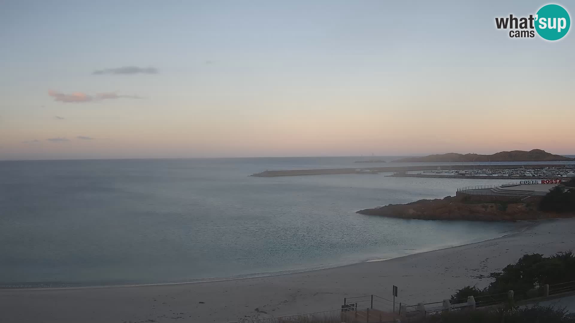 Beach Isola Rossa Webcam – Live View of Sardegna’s Stunning Shoreline