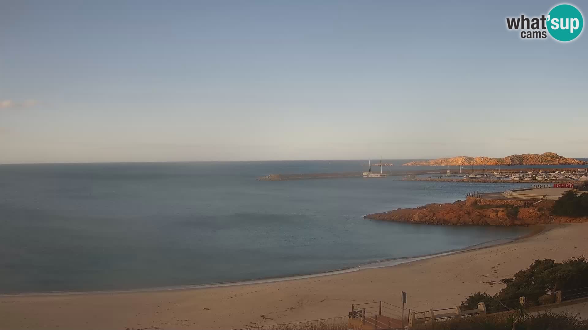 Beach Isola Rossa Webcam – Live View of Sardegna’s Stunning Shoreline