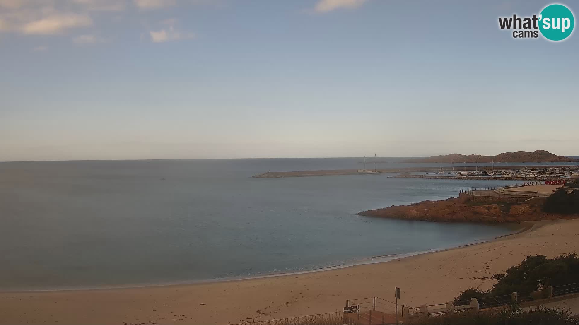 Beach Isola Rossa Webcam – Live View of Sardegna’s Stunning Shoreline