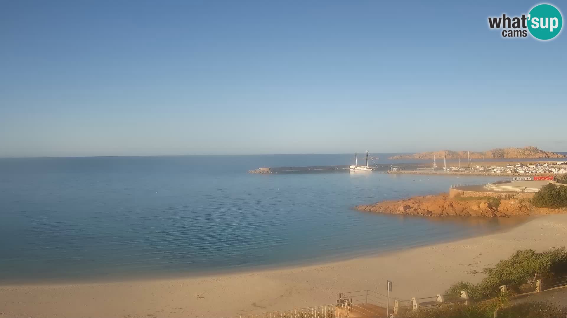 Beach Isola Rossa Webcam – Live View of Sardegna’s Stunning Shoreline