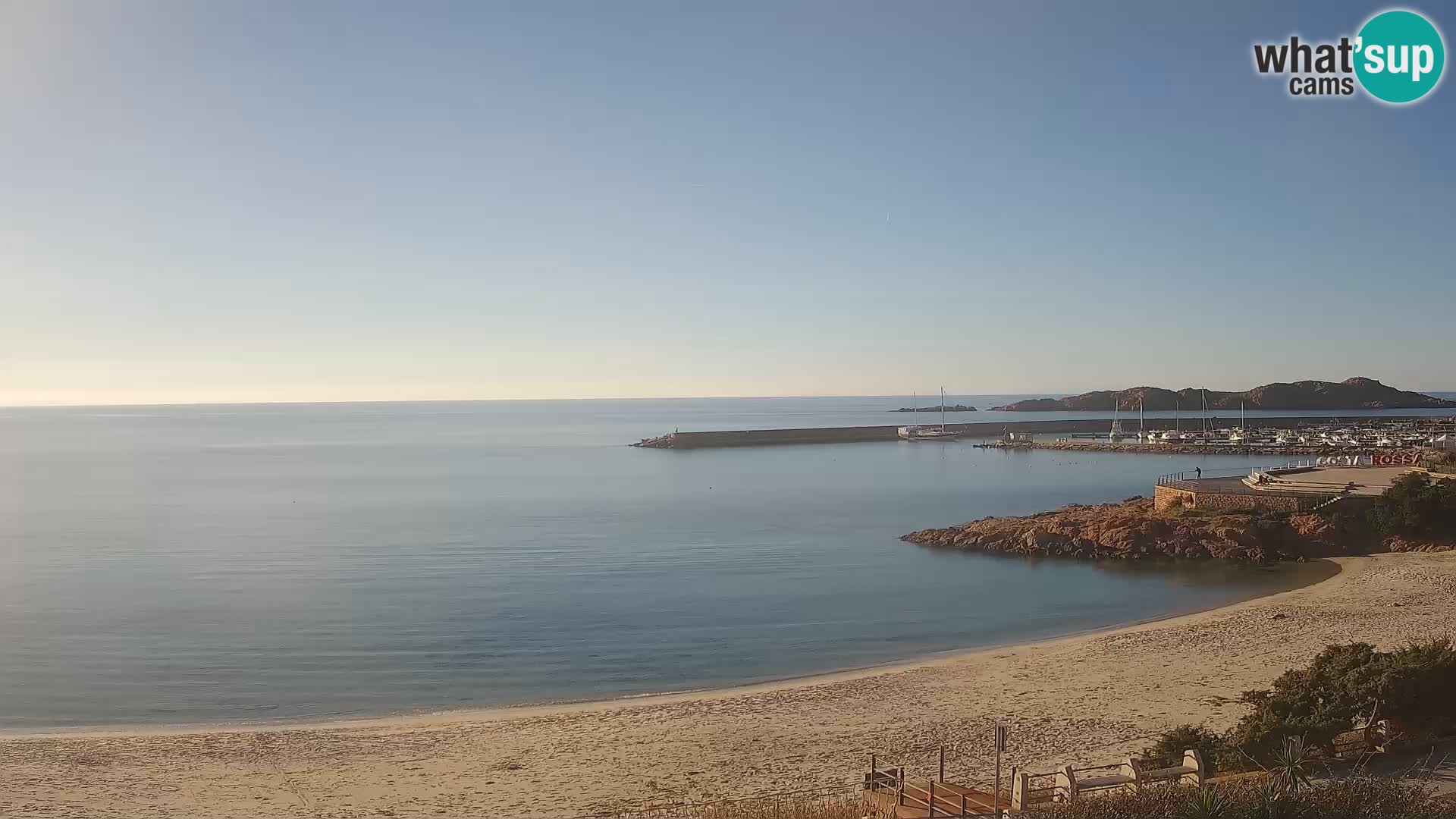 Webcam de la plage d’Isola Rossa – Vue en direct de la magnifique côte de la Sardaigne