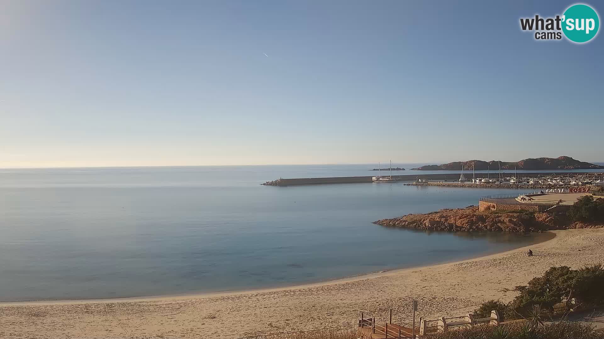 Beach Isola Rossa Webcam – Live View of Sardegna’s Stunning Shoreline