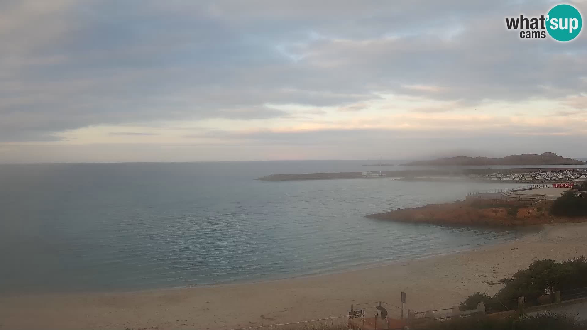 Beach Isola Rossa Webcam – Live View of Sardegna’s Stunning Shoreline