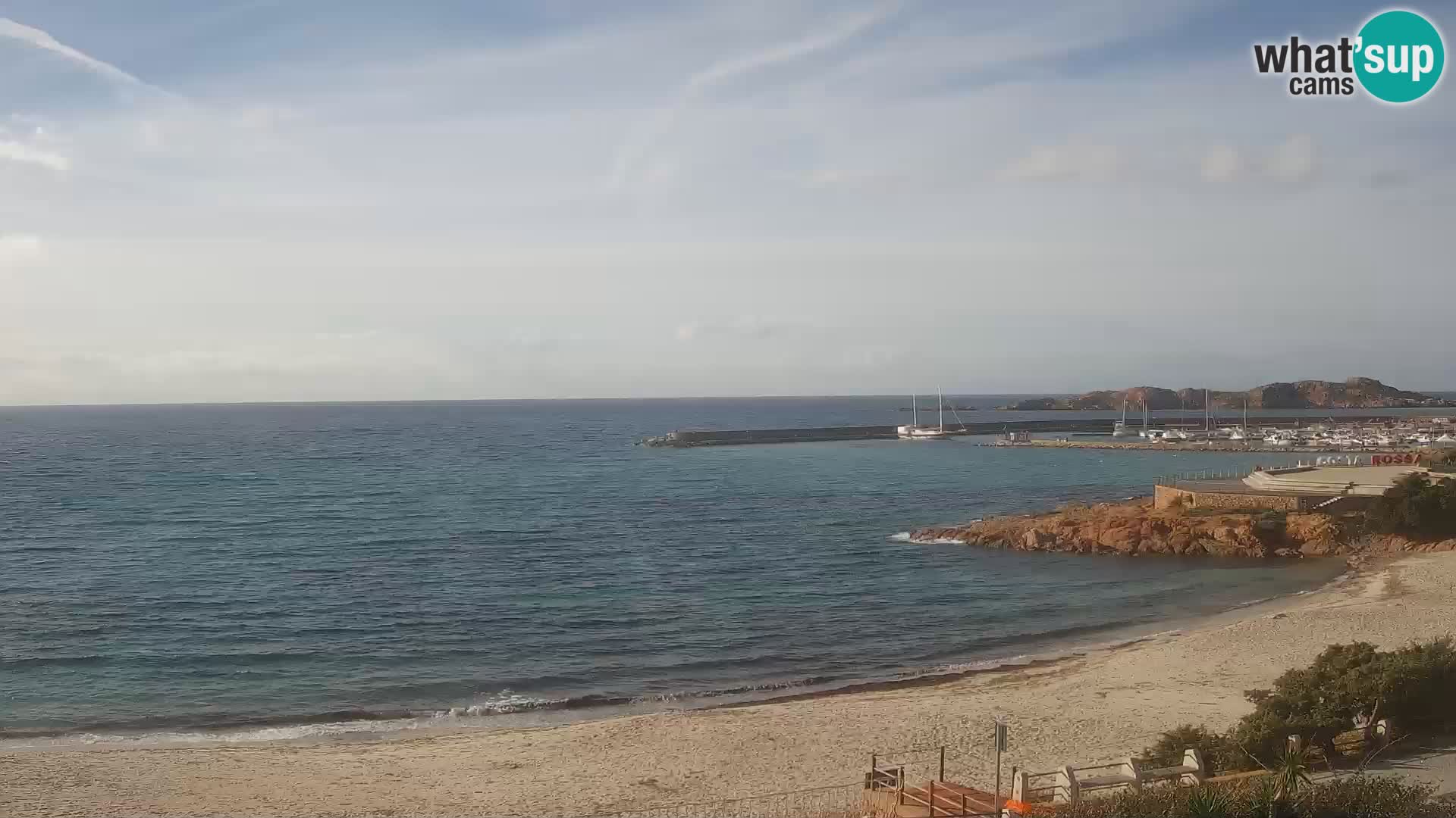 Beach Isola Rossa Webcam – Live View of Sardegna’s Stunning Shoreline