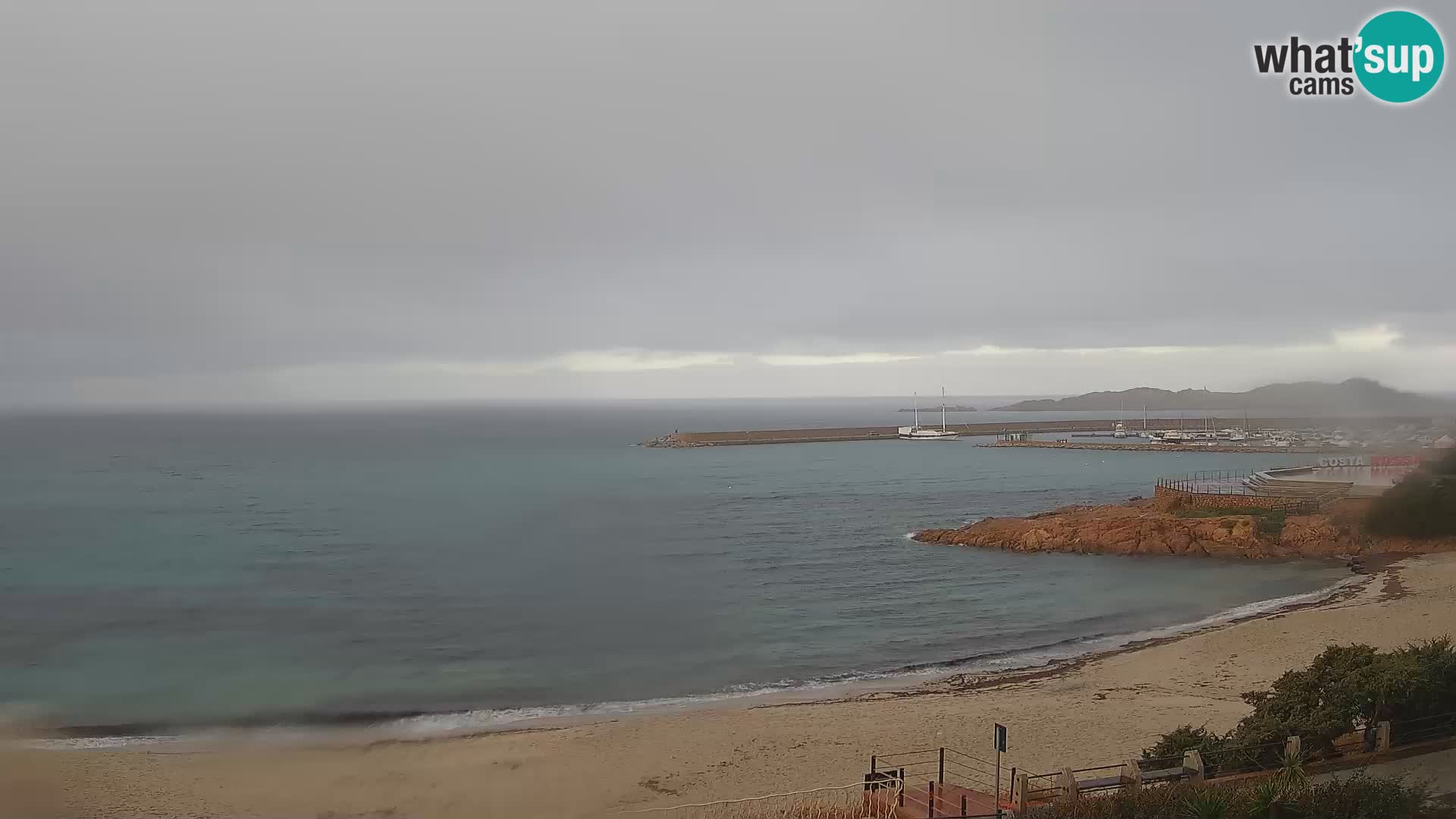 Webcam de la plage d’Isola Rossa – Vue en direct de la magnifique côte de la Sardaigne