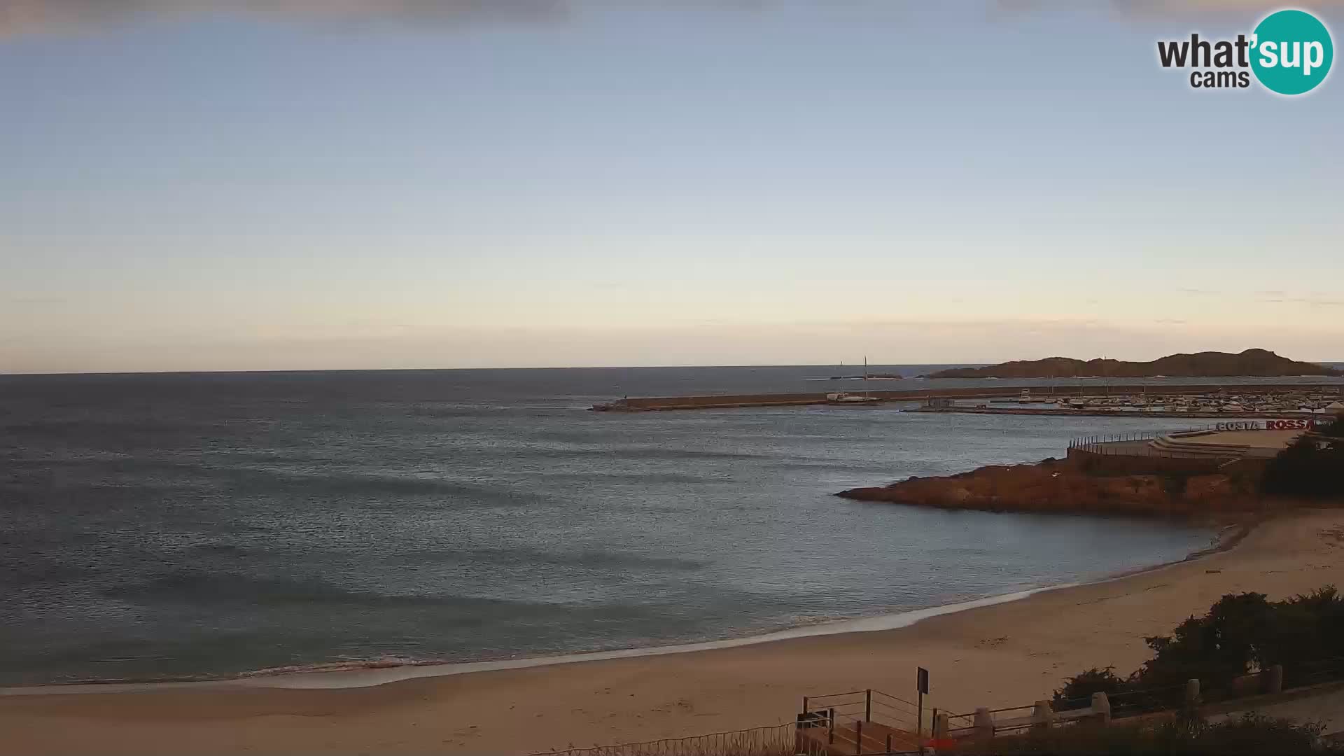 Beach Isola Rossa Webcam – Live View of Sardegna’s Stunning Shoreline