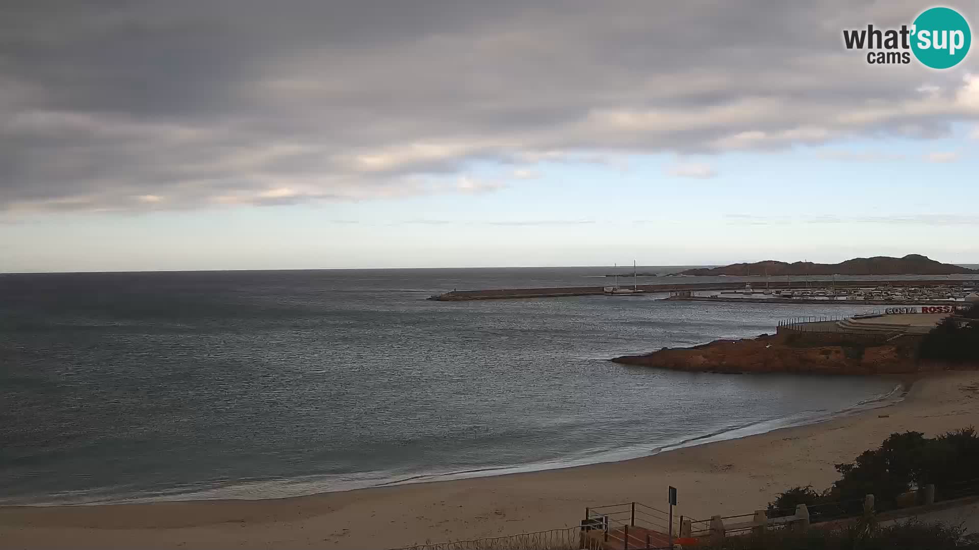 Beach Isola Rossa Webcam – Live View of Sardegna’s Stunning Shoreline