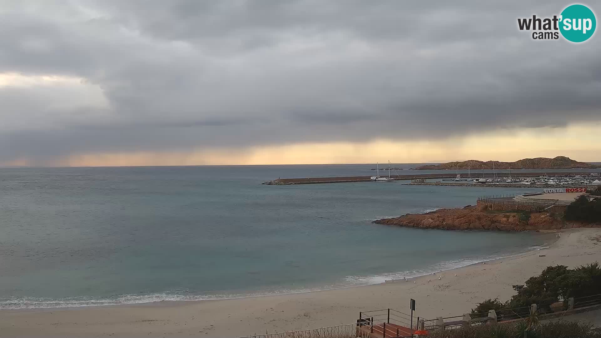 Beach Isola Rossa Webcam – Live View of Sardegna’s Stunning Shoreline