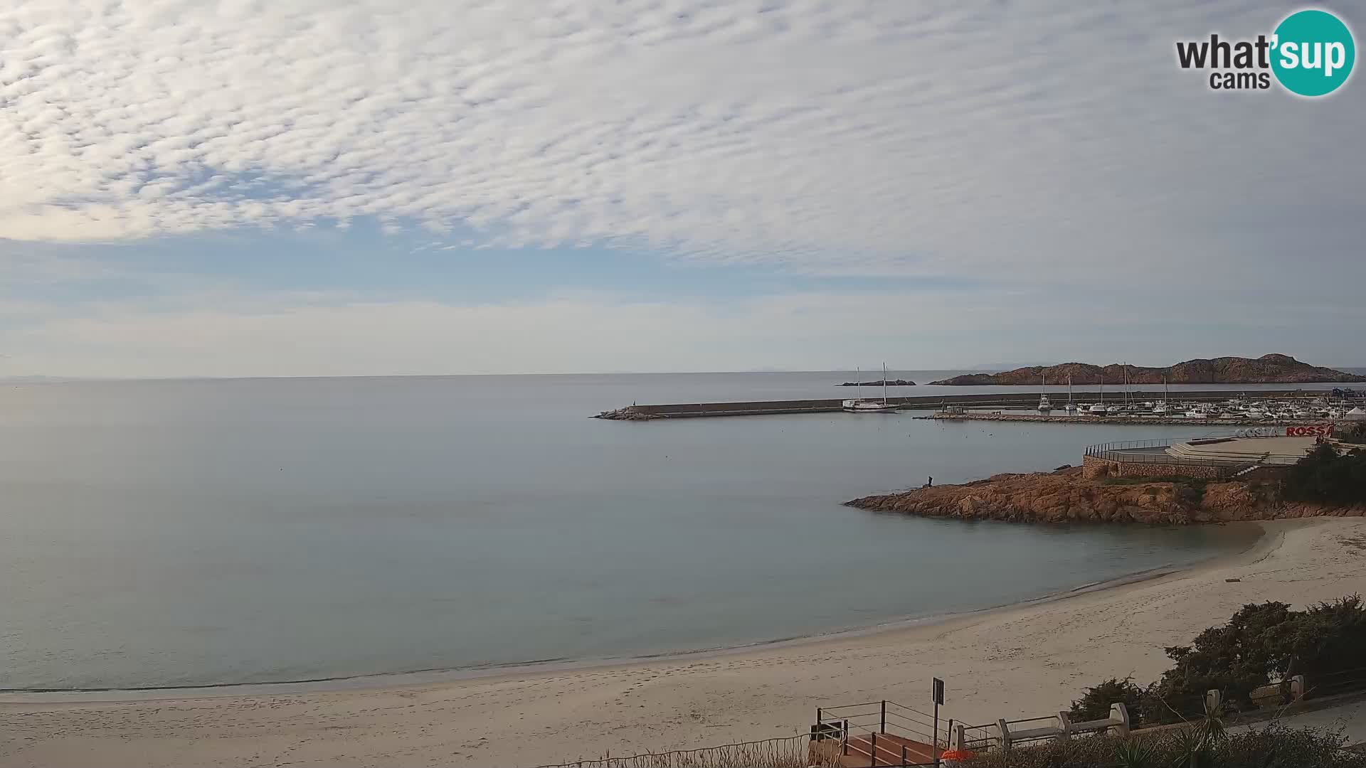 Beach Isola Rossa Webcam – Live View of Sardegna’s Stunning Shoreline