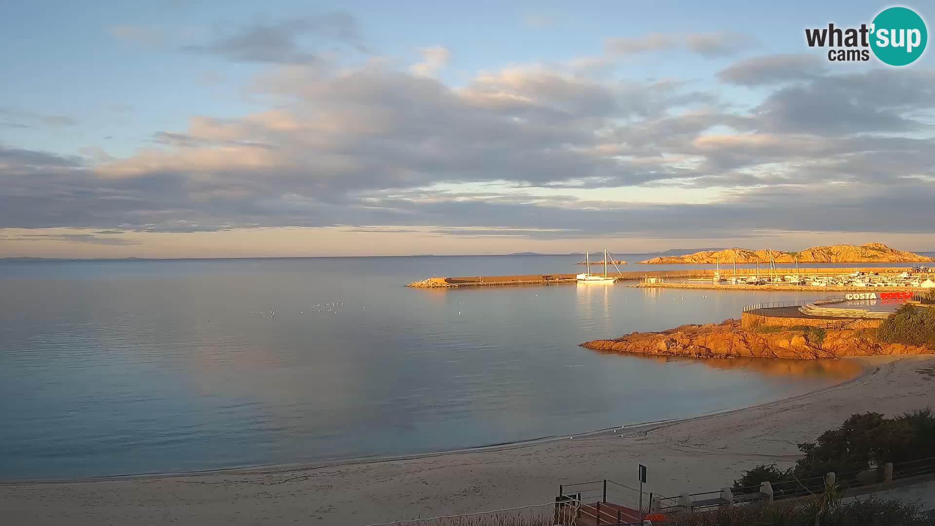 Isola Rossa Strand Webcam – Live-Ansicht der atemberaubenden Küstenlinie von Sardinien