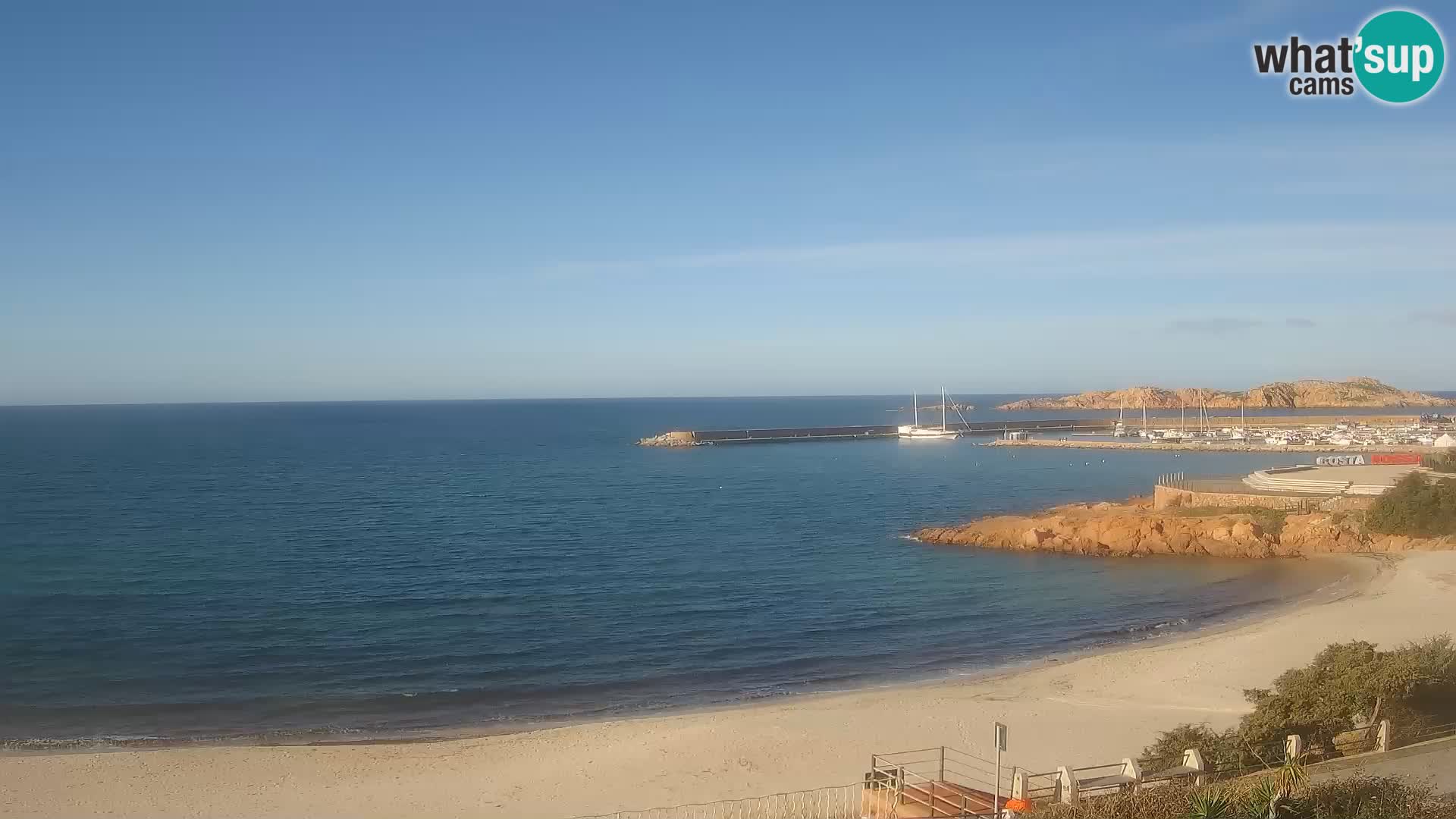 Webcam de la plage d’Isola Rossa – Vue en direct de la magnifique côte de la Sardaigne