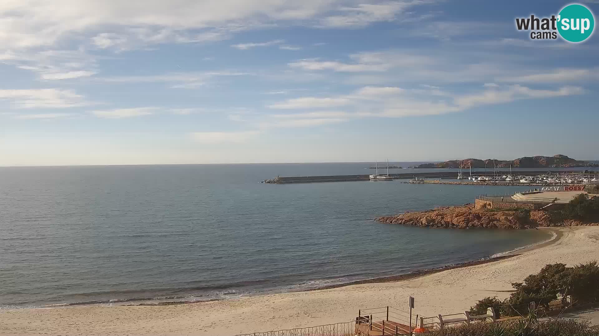 Webcam de la plage d’Isola Rossa – Vue en direct de la magnifique côte de la Sardaigne