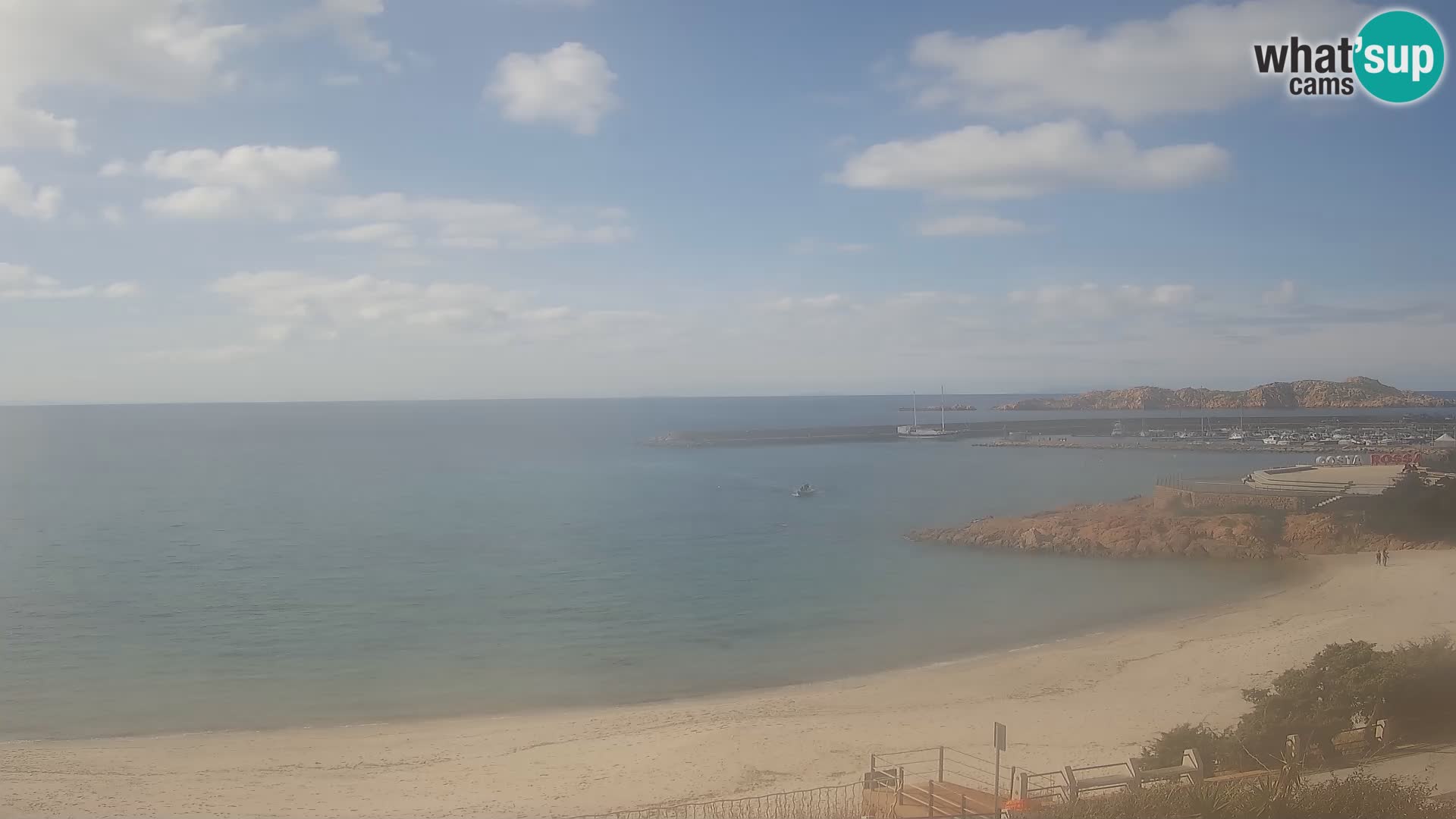 Webcam della spiaggia di Isola Rossa – Vista in diretta della meravigliosa costa della Sardegna