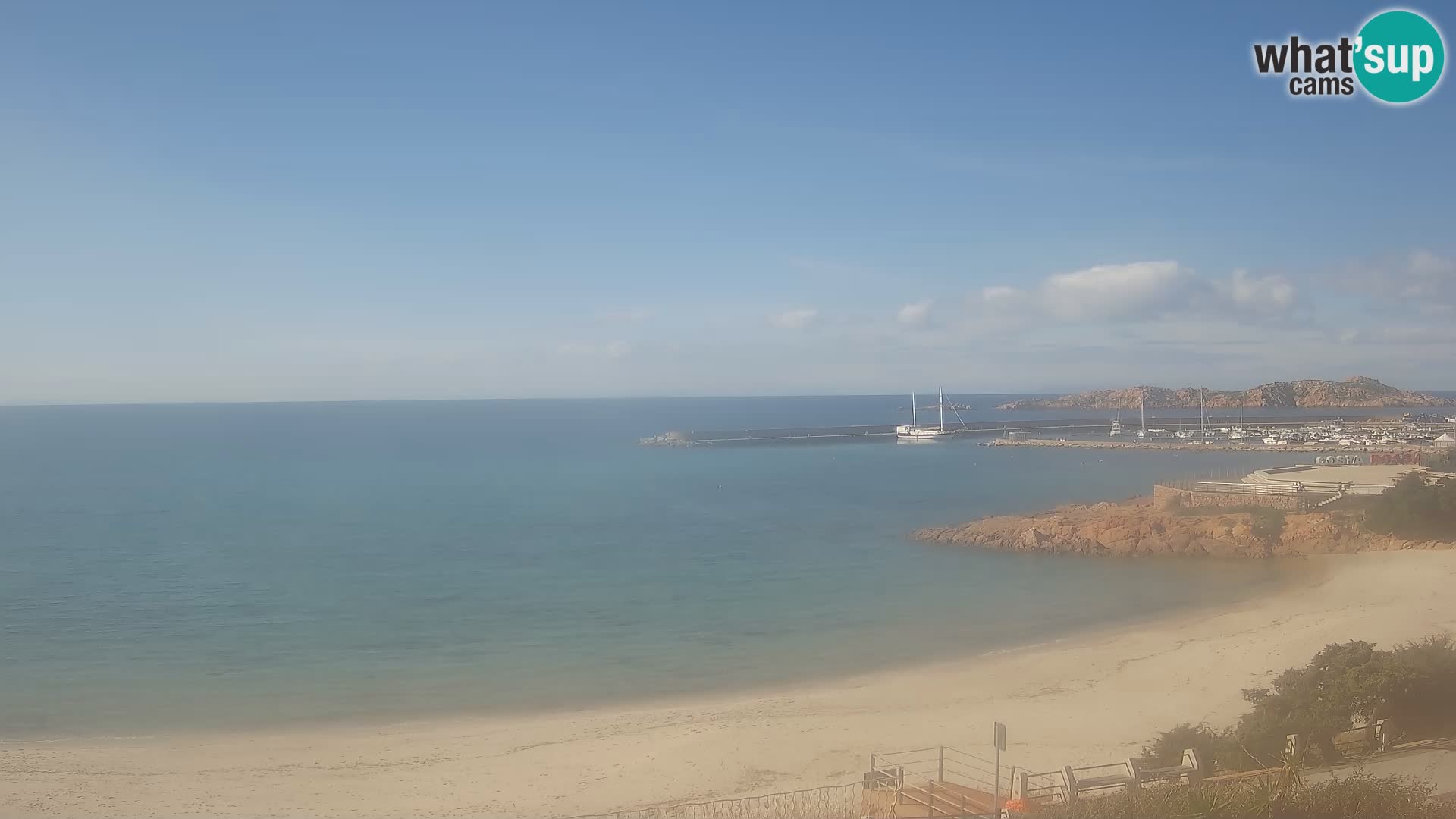 Webcam de la plage d’Isola Rossa – Vue en direct de la magnifique côte de la Sardaigne