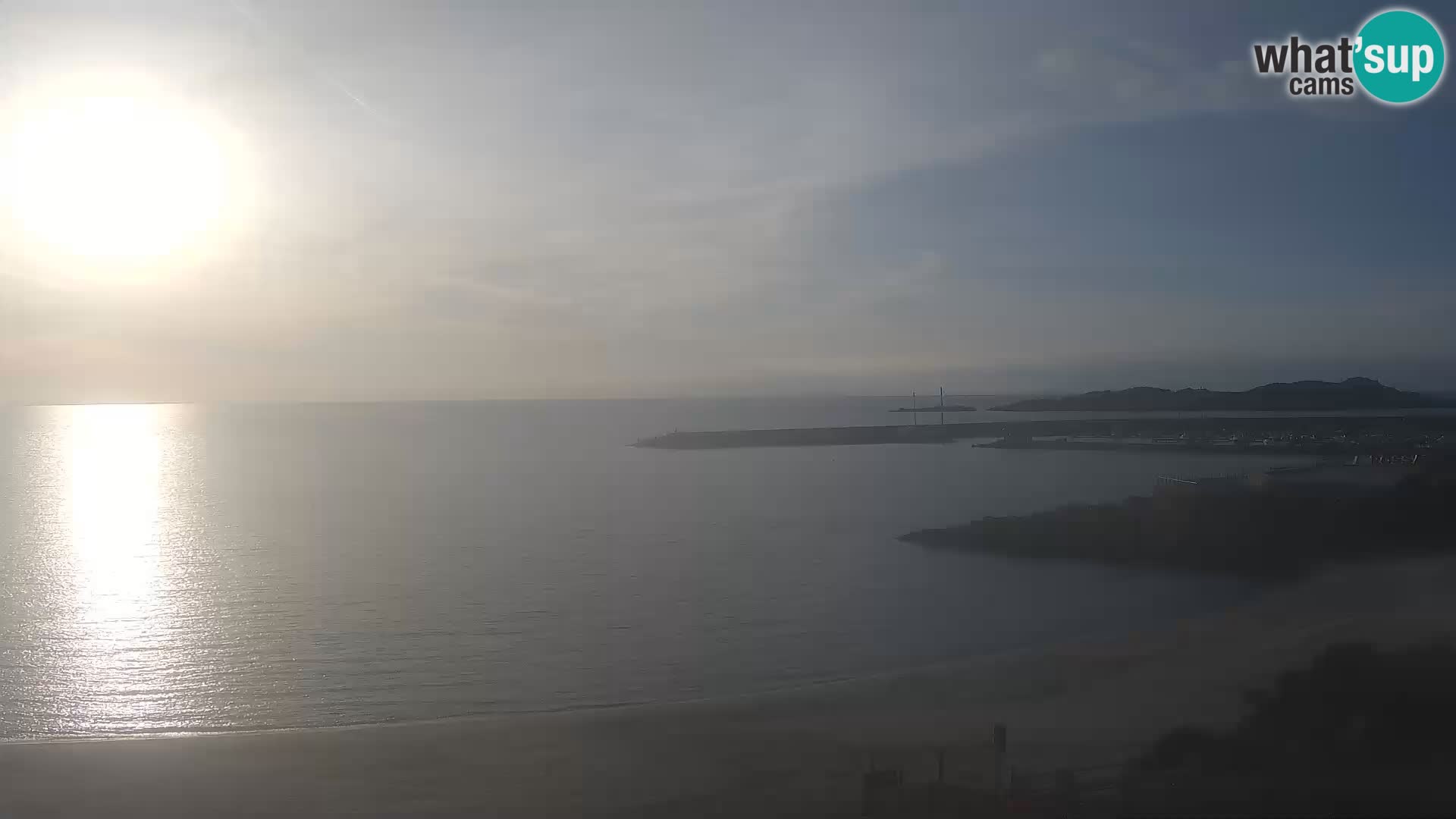 Webcam de la plage d’Isola Rossa – Vue en direct de la magnifique côte de la Sardaigne