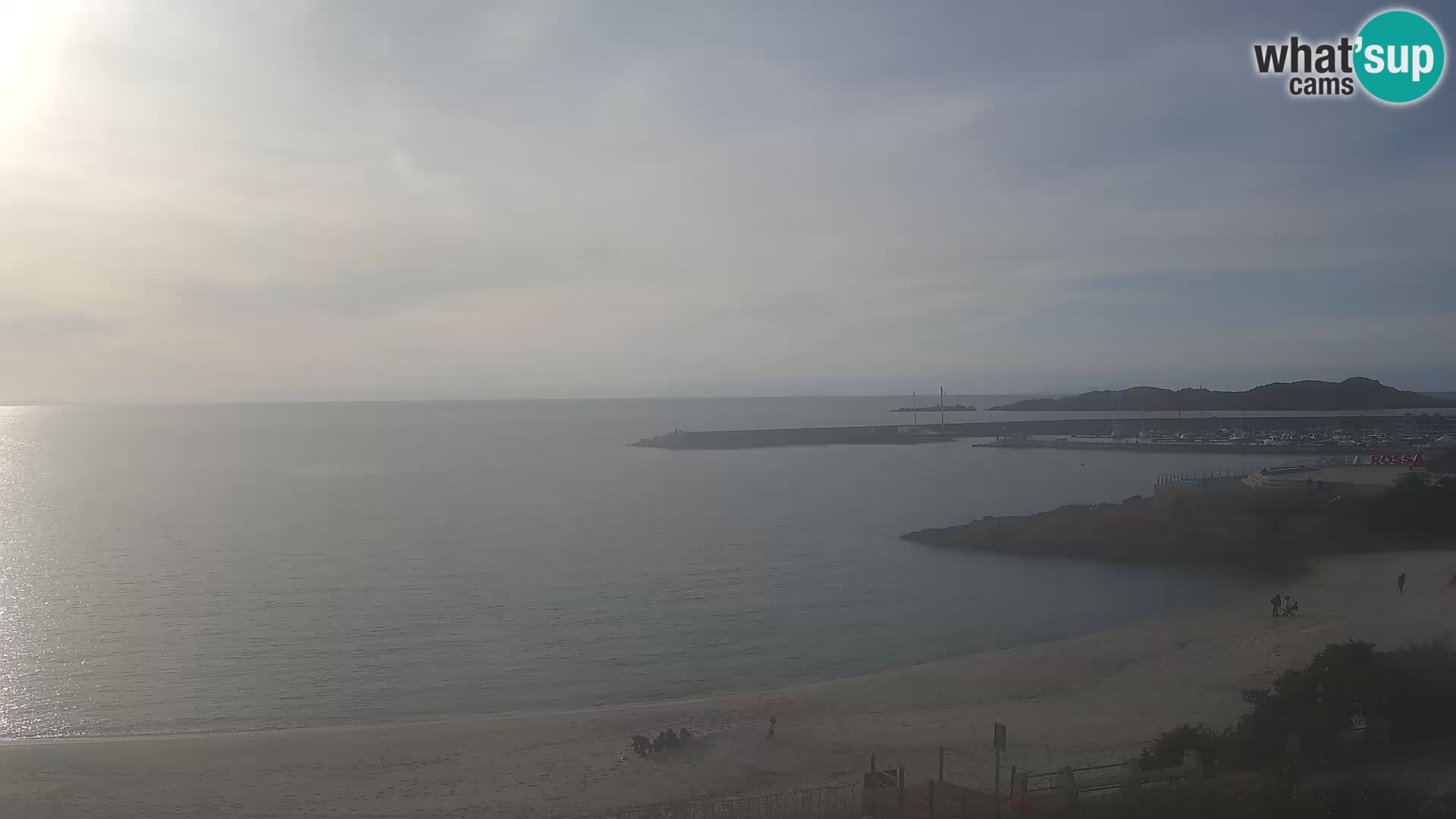 Beach Isola Rossa Webcam – Live View of Sardegna’s Stunning Shoreline