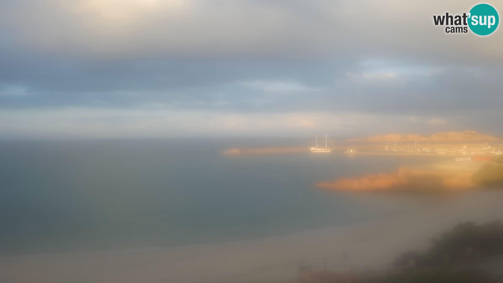 Webcam de la playa de Isola Rossa – Vista en vivo de la maravillosa costa de Cerdeña