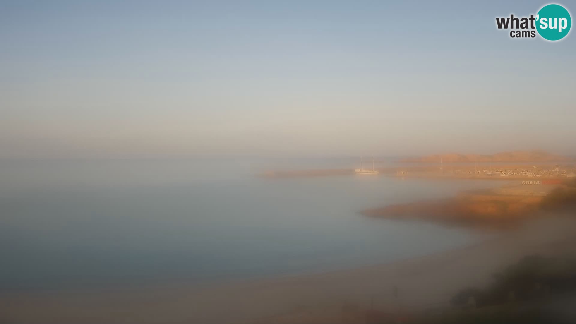 Beach Isola Rossa Webcam – Live View of Sardegna’s Stunning Shoreline