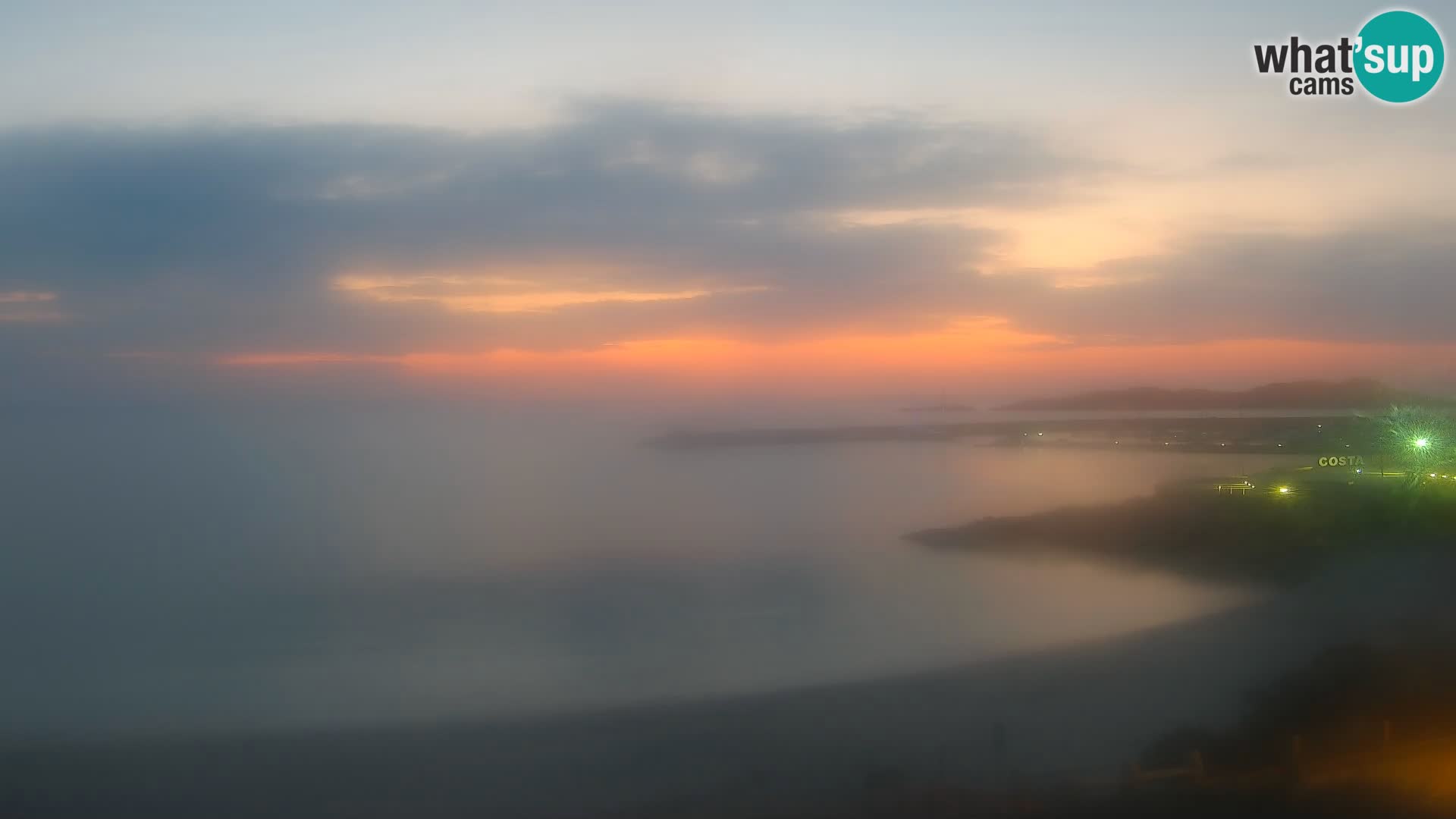 Webcam della spiaggia di Isola Rossa – Vista in diretta della meravigliosa costa della Sardegna