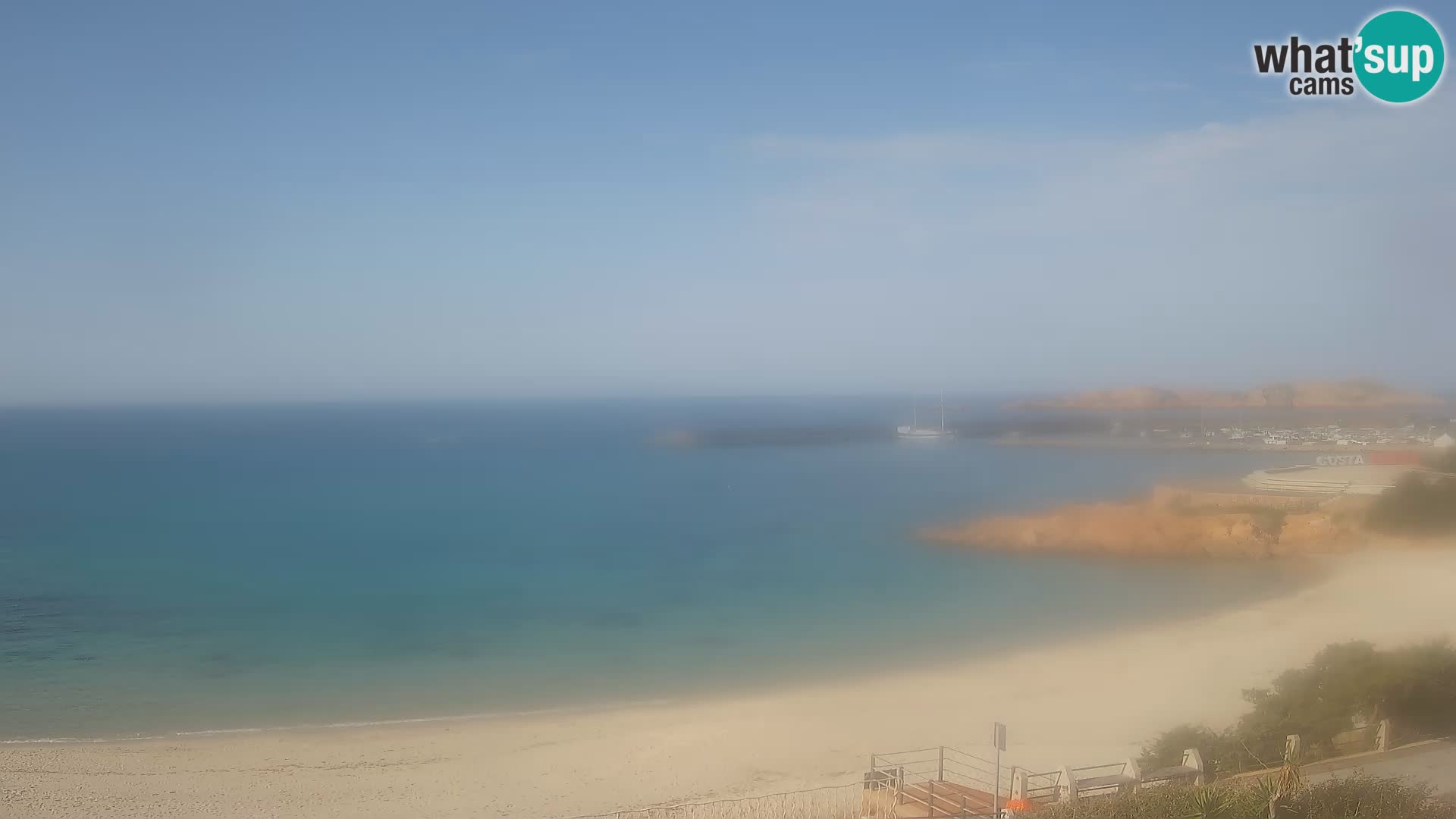 Beach Isola Rossa Webcam – Live View of Sardegna’s Stunning Shoreline