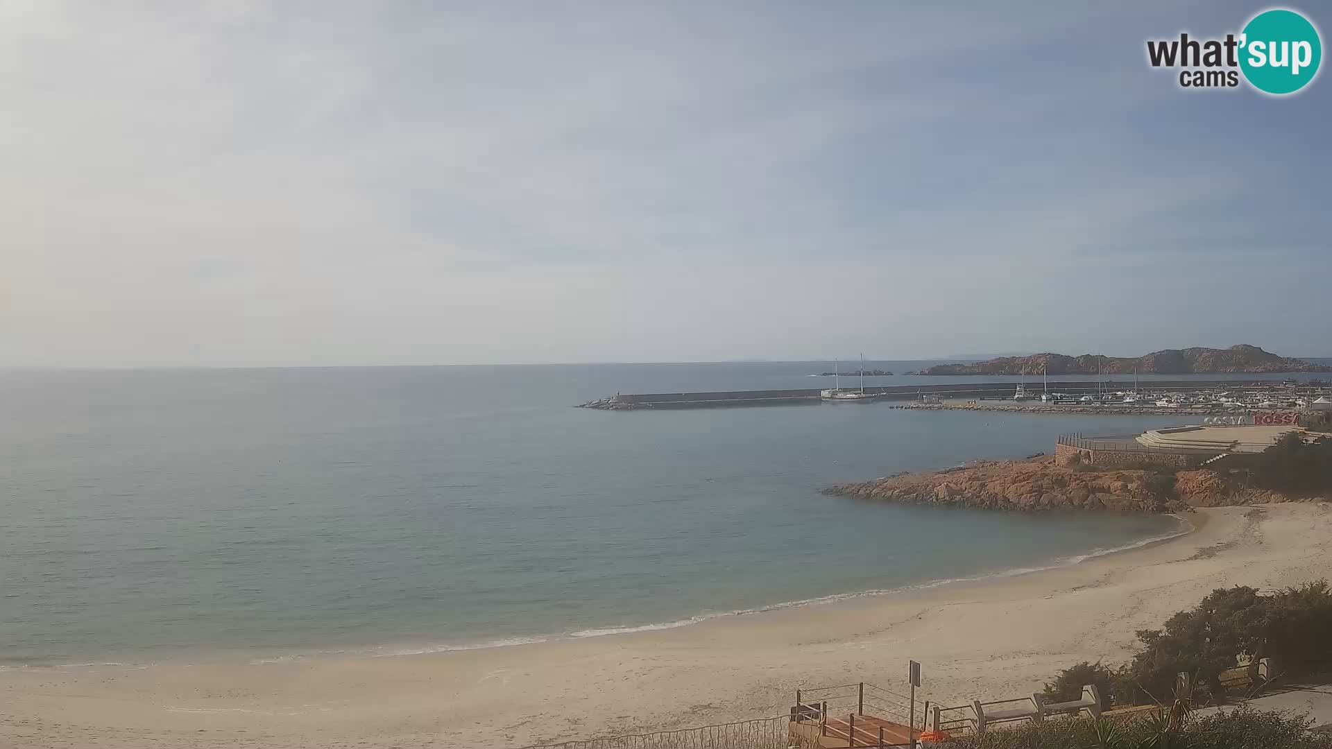 Beach Isola Rossa Webcam – Live View of Sardegna’s Stunning Shoreline