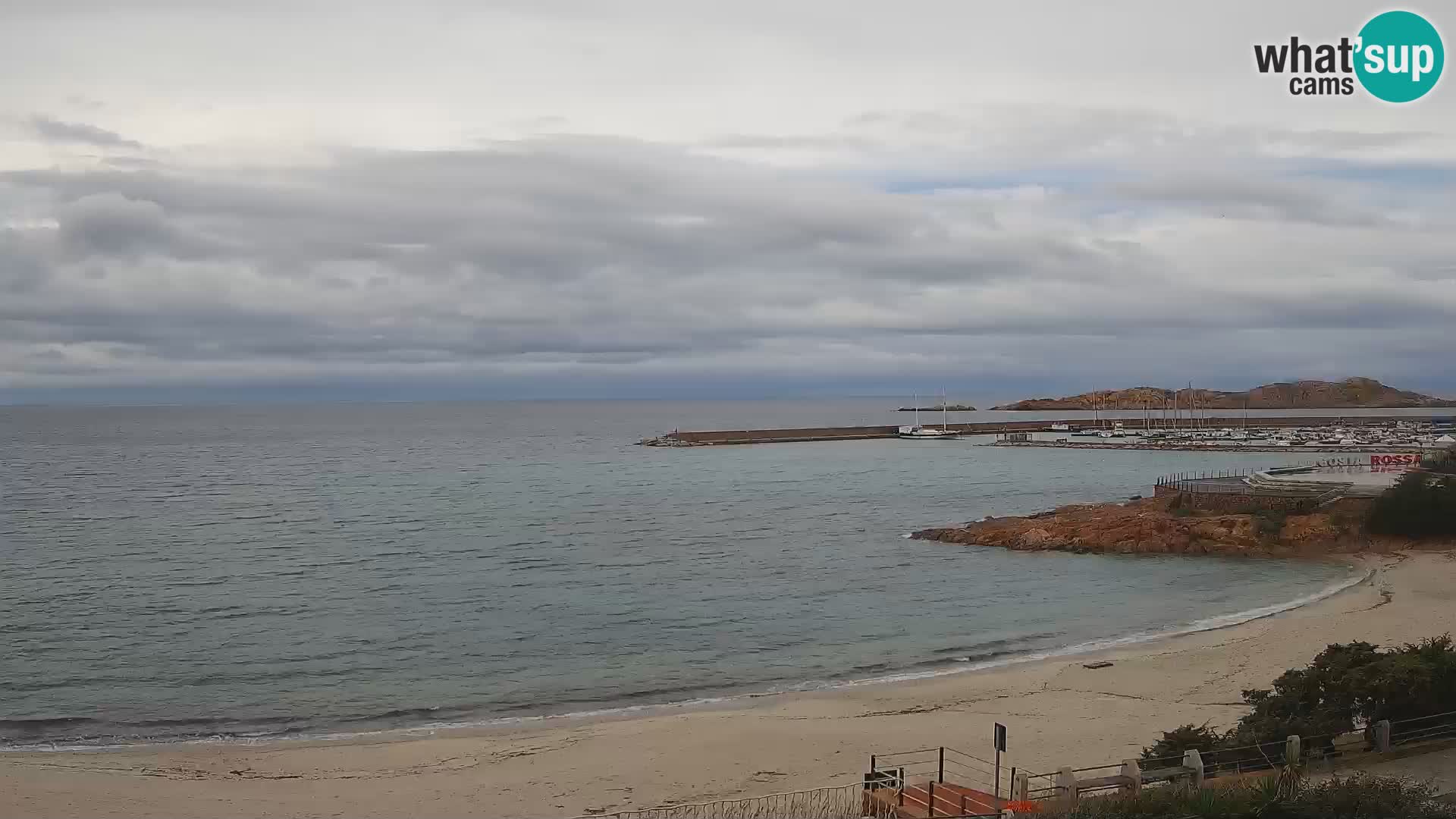 Beach Isola Rossa Webcam – Live View of Sardegna’s Stunning Shoreline