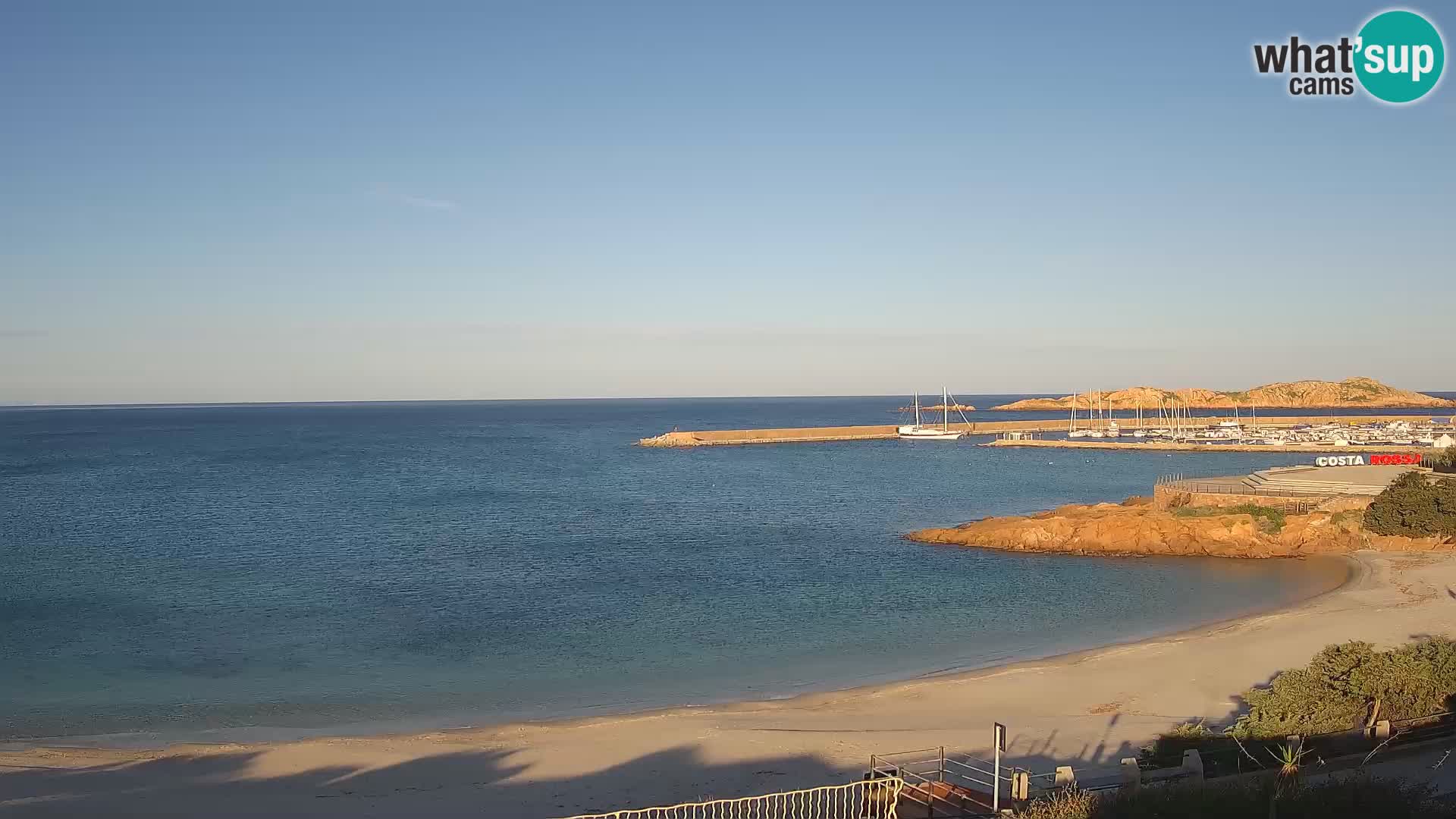 Webcam de la playa de Isola Rossa – Vista en vivo de la maravillosa costa de Cerdeña