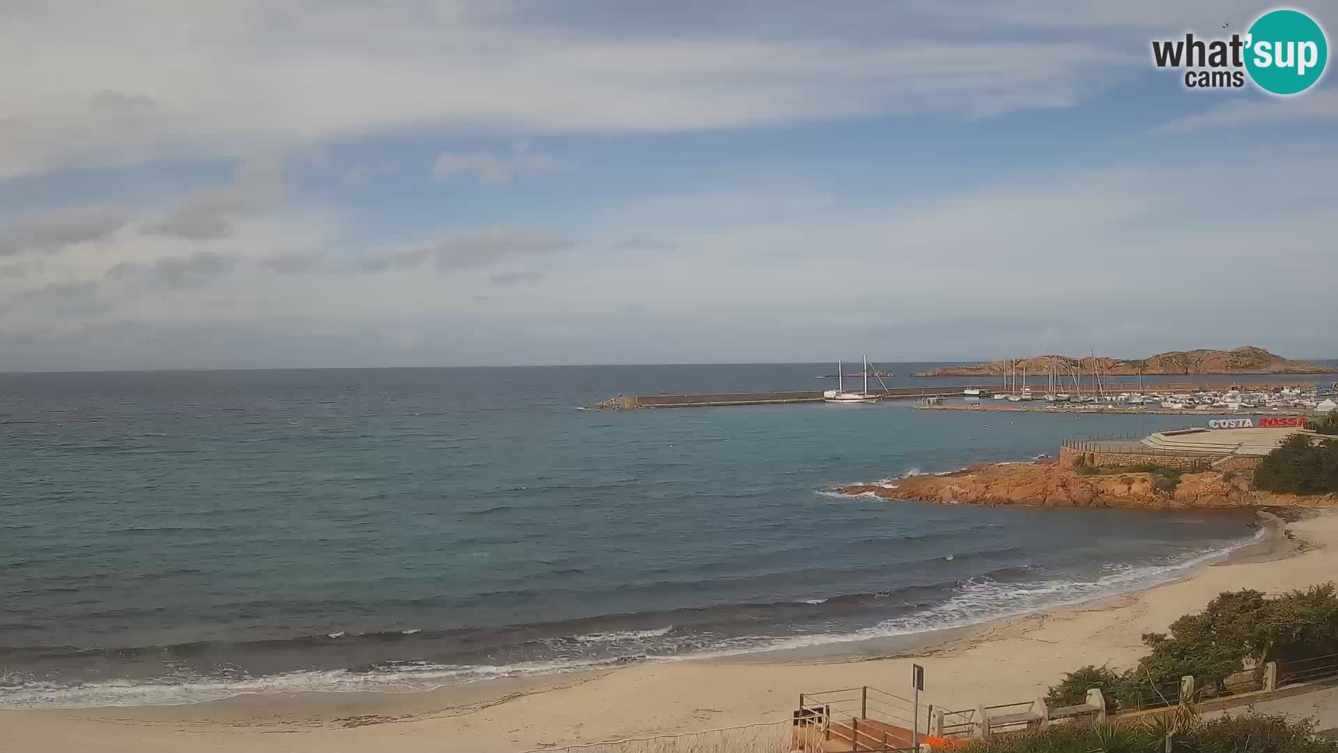 Spletna kamera plaže Isola Rossa – V živo si oglejte čudovito obalo Sardinije