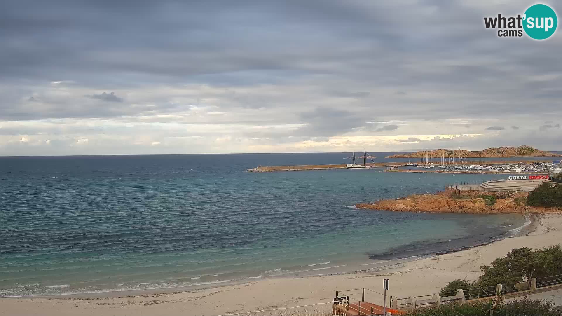 Beach Isola Rossa Webcam – Live View of Sardegna’s Stunning Shoreline