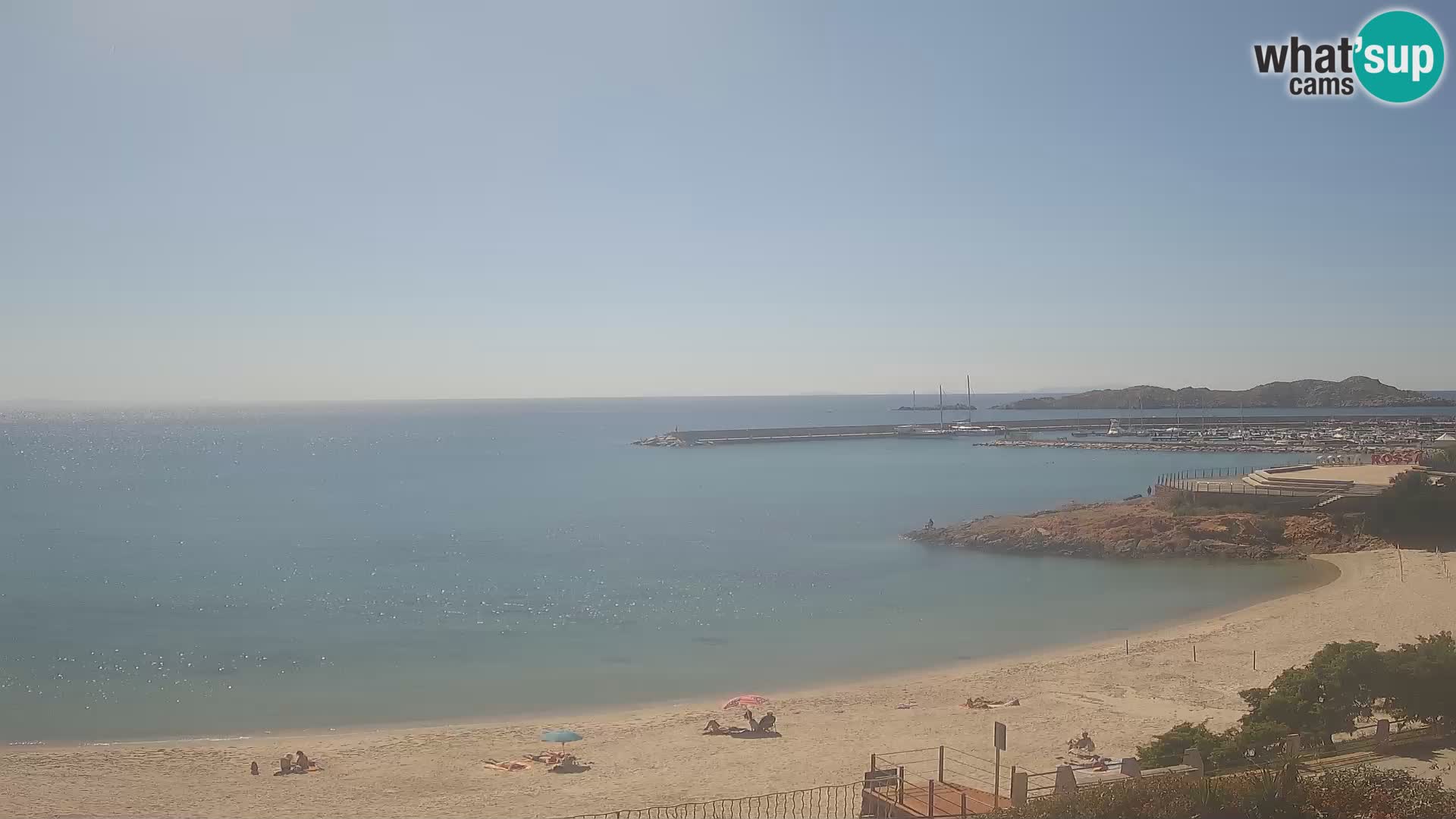 Spletna kamera plaže Isola Rossa – V živo si oglejte čudovito obalo Sardinije
