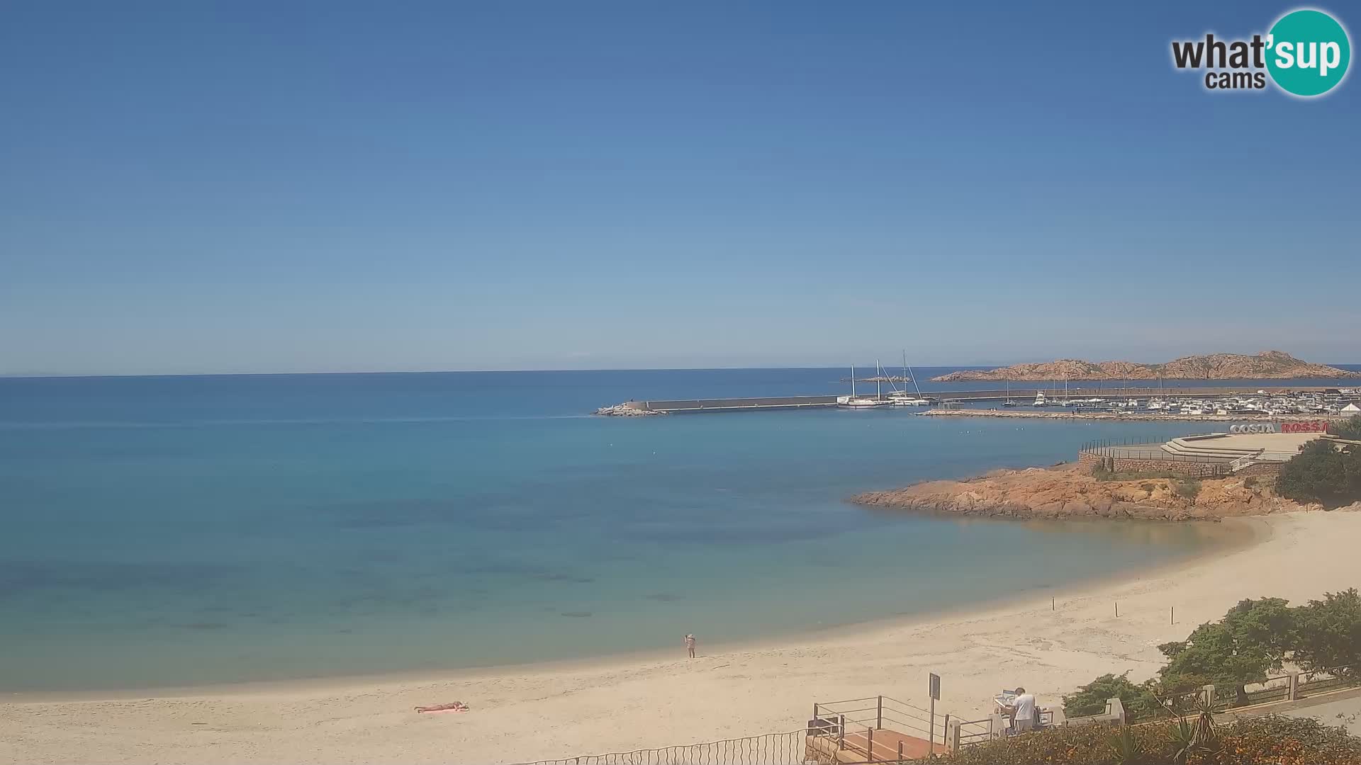Webcam della spiaggia di Isola Rossa – Vista in diretta della meravigliosa costa della Sardegna
