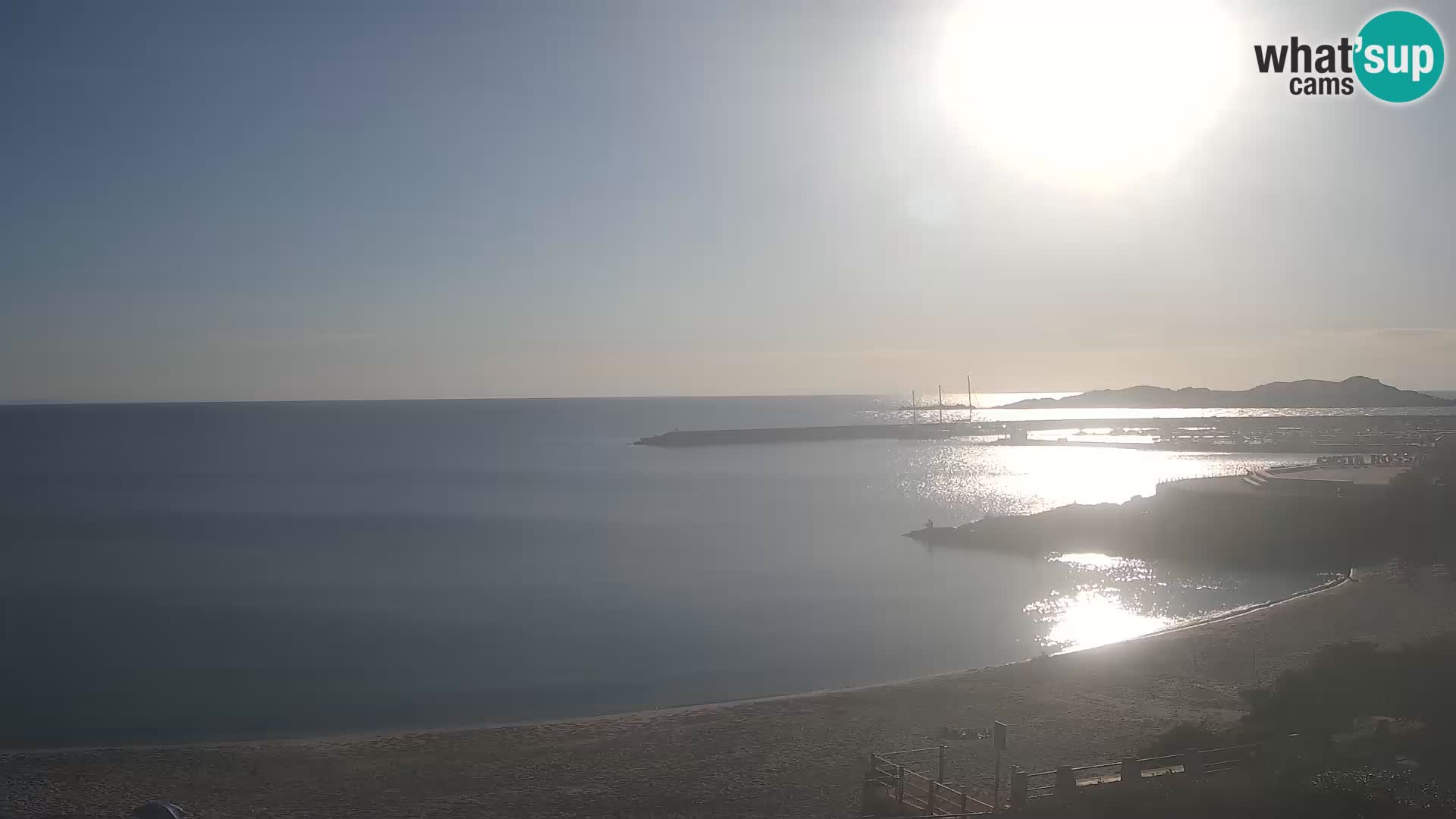 Isola Rossa Strand Webcam – Live-Ansicht der atemberaubenden Küstenlinie von Sardinien