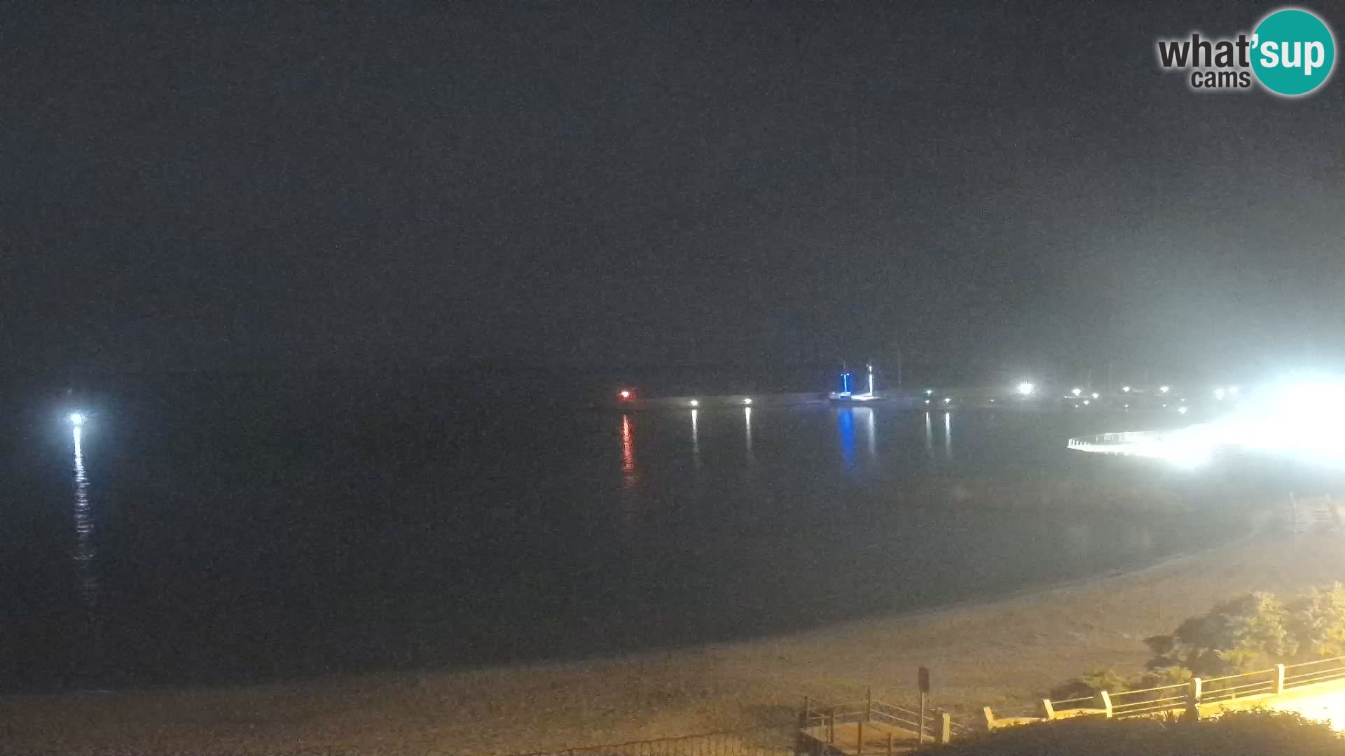 Web kamera plaže Isola Rossa – Uživo pogled na predivnu obalu Sardinije