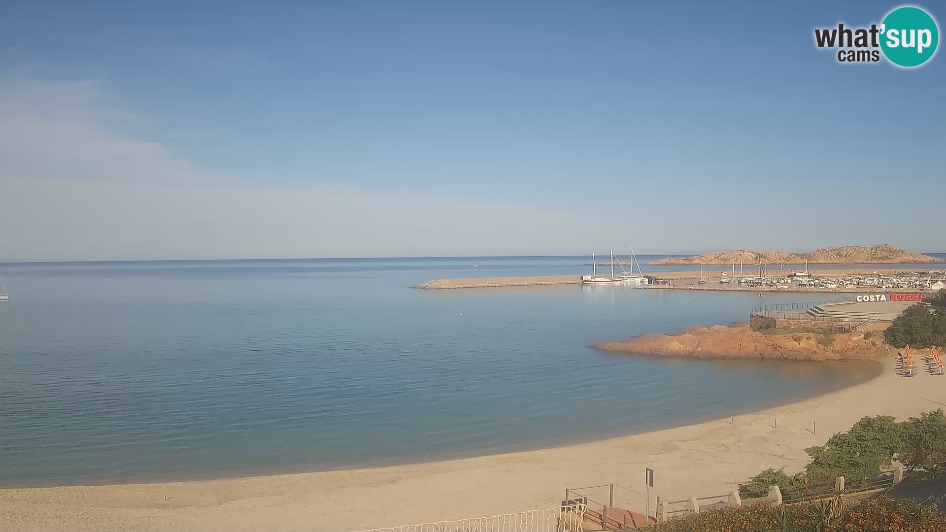 Web kamera plaže Isola Rossa – Uživo pogled na predivnu obalu Sardinije
