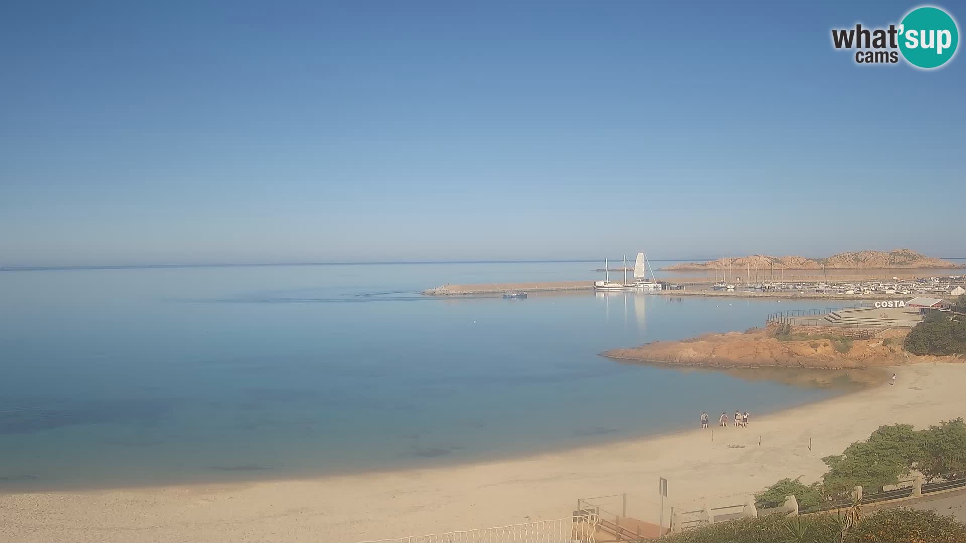 Beach Isola Rossa Webcam – Live View of Sardegna’s Stunning Shoreline