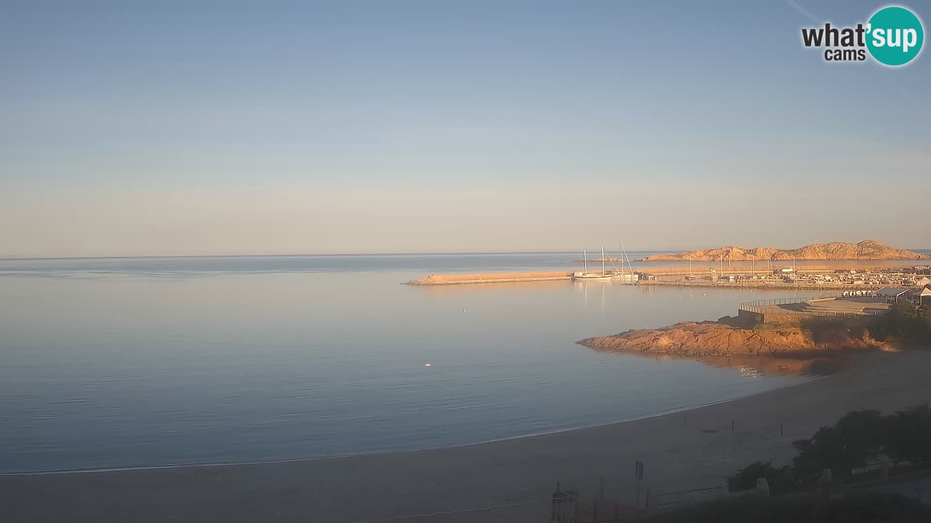 Webcam de la playa de Isola Rossa – Vista en vivo de la maravillosa costa de Cerdeña