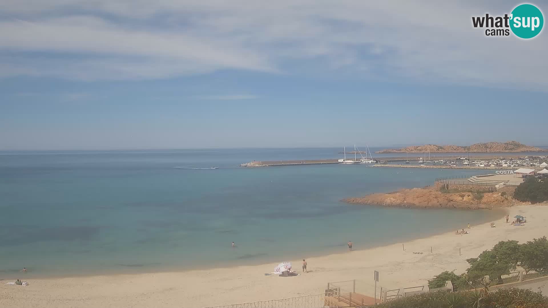 Web kamera plaže Isola Rossa – Uživo pogled na predivnu obalu Sardinije