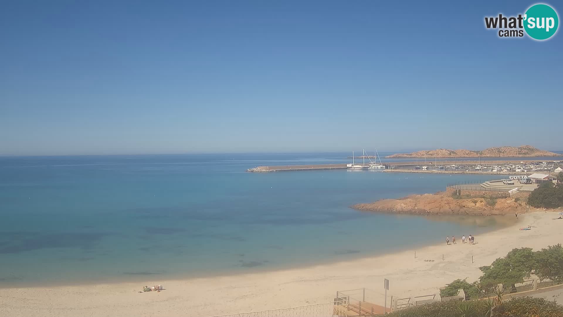 Web kamera plaže Isola Rossa – Uživo pogled na predivnu obalu Sardinije