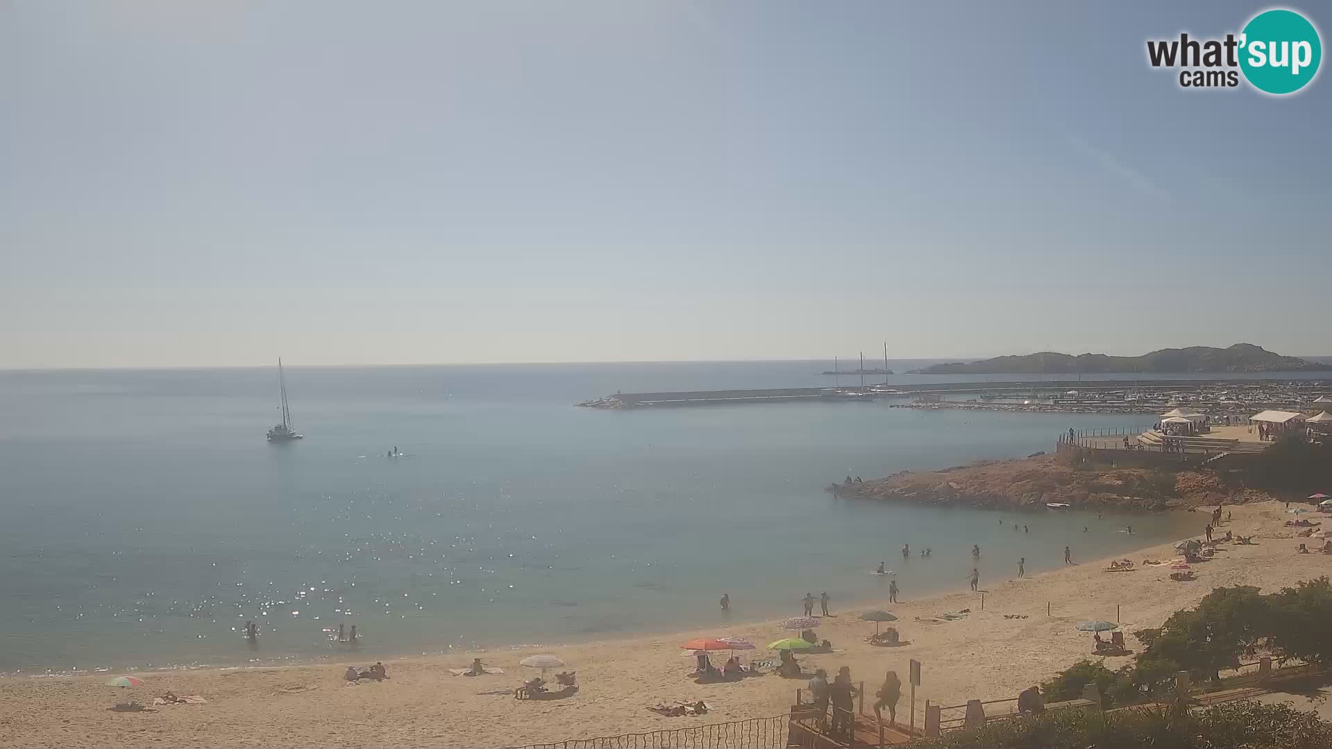 Webcam de la plage d’Isola Rossa – Vue en direct de la magnifique côte de la Sardaigne