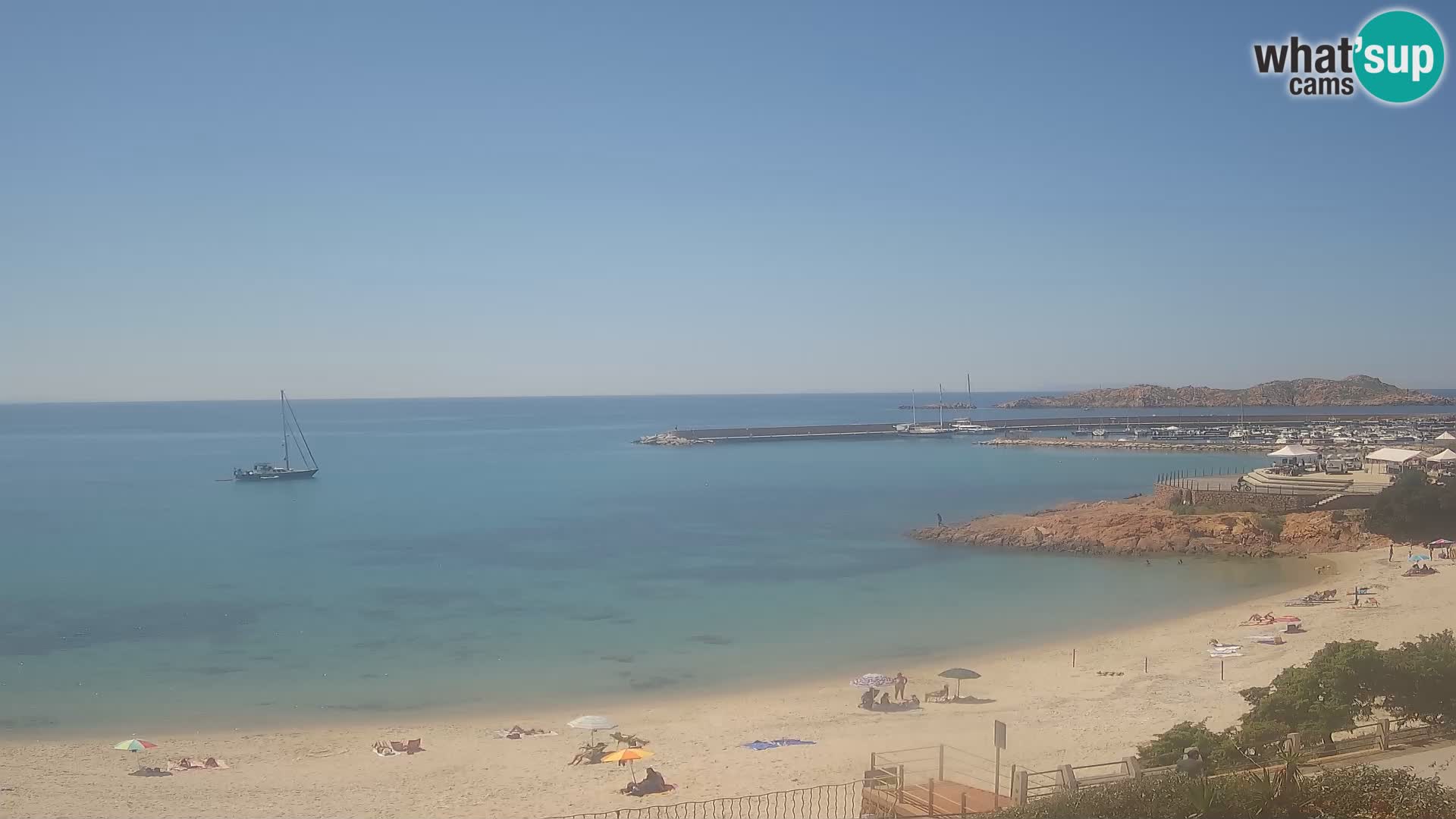 Beach Isola Rossa Webcam – Live View of Sardegna’s Stunning Shoreline