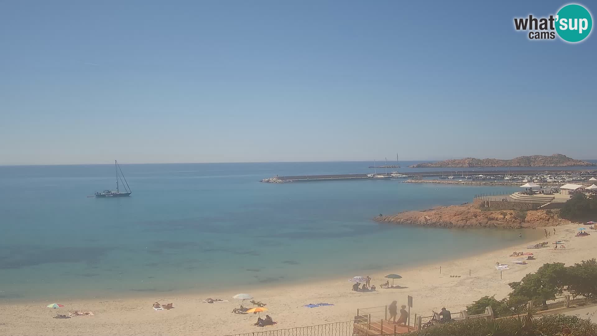 Beach Isola Rossa Webcam – Live View of Sardegna’s Stunning Shoreline