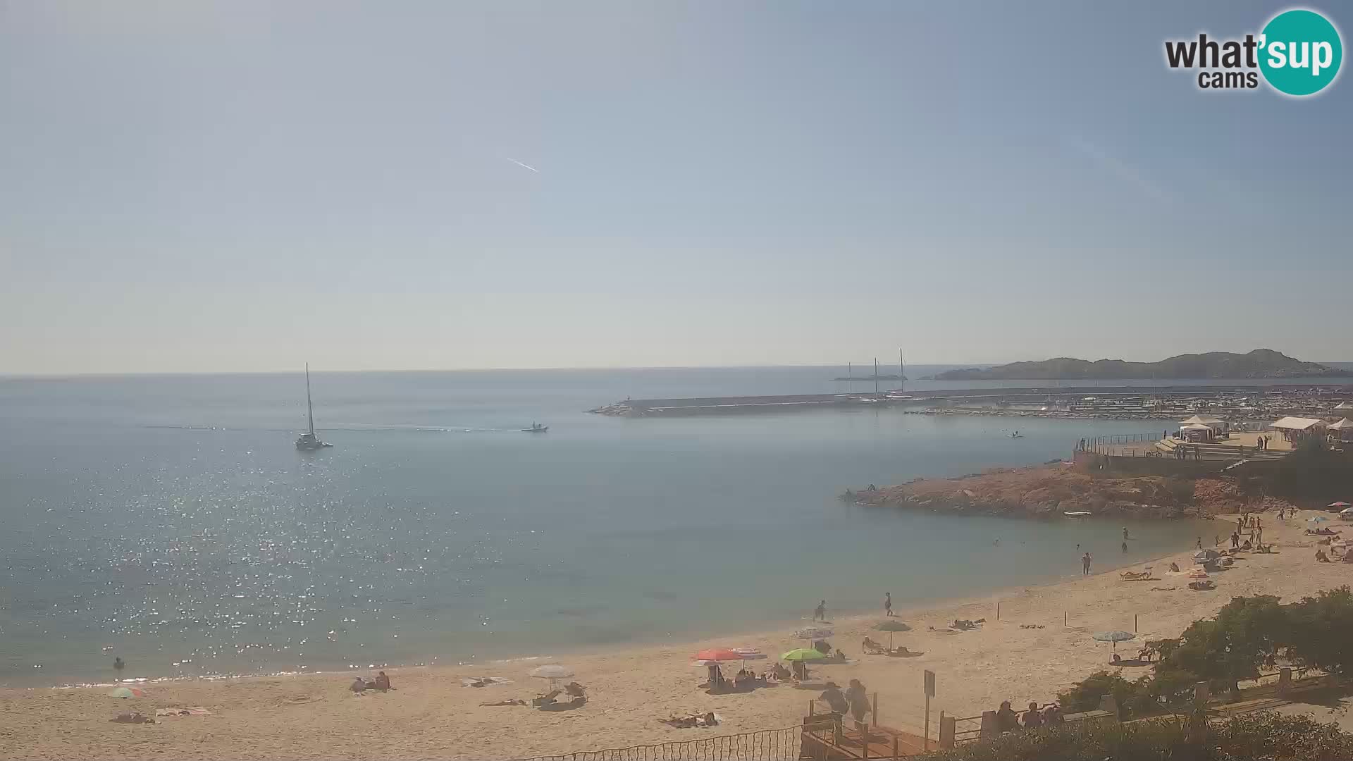 Web kamera plaže Isola Rossa – Uživo pogled na predivnu obalu Sardinije