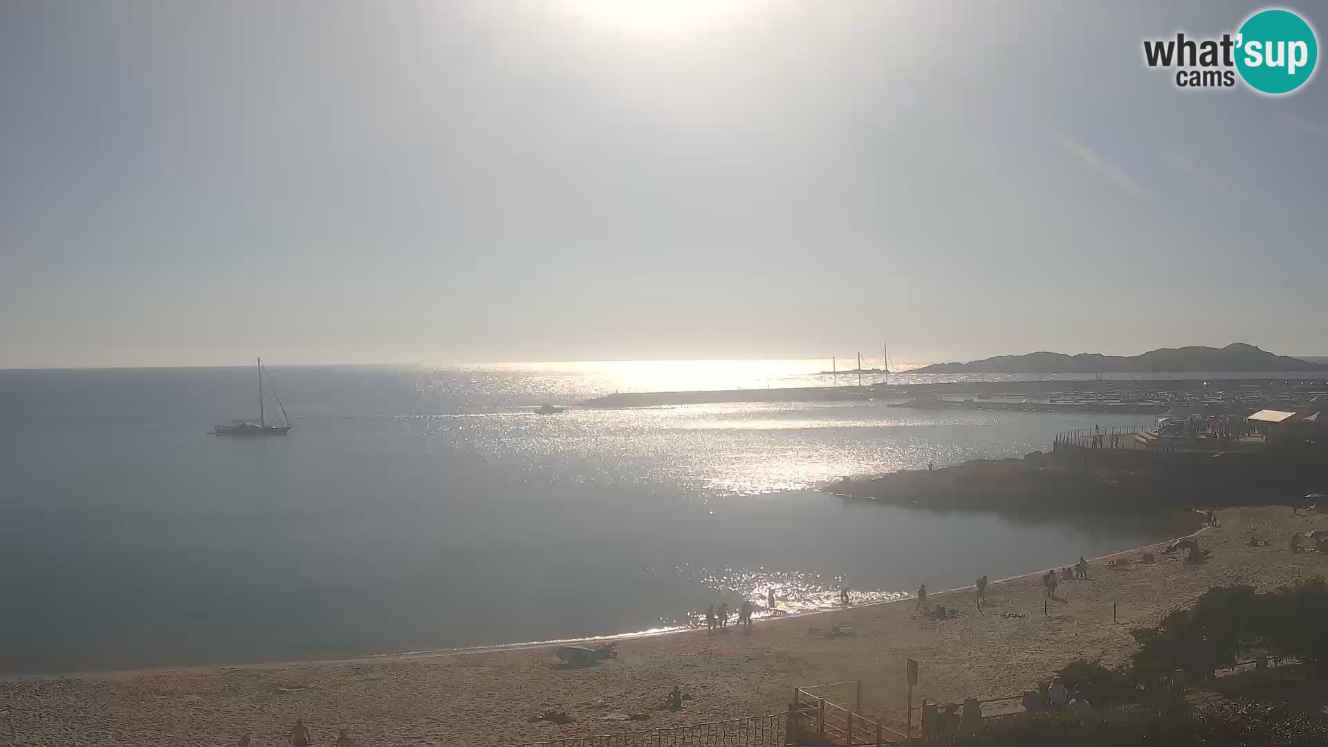 Webcam de la playa de Isola Rossa – Vista en vivo de la maravillosa costa de Cerdeña