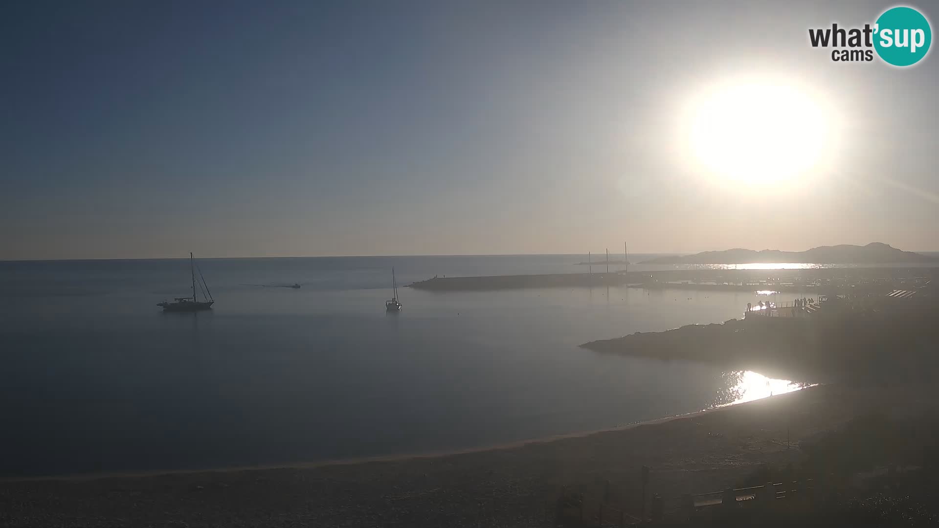 Webcam de la playa de Isola Rossa – Vista en vivo de la maravillosa costa de Cerdeña